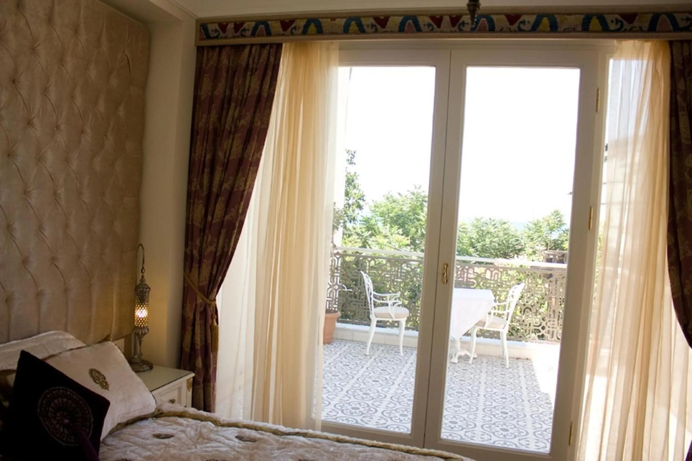 View (from property/room), Bed in Ersari Hotel