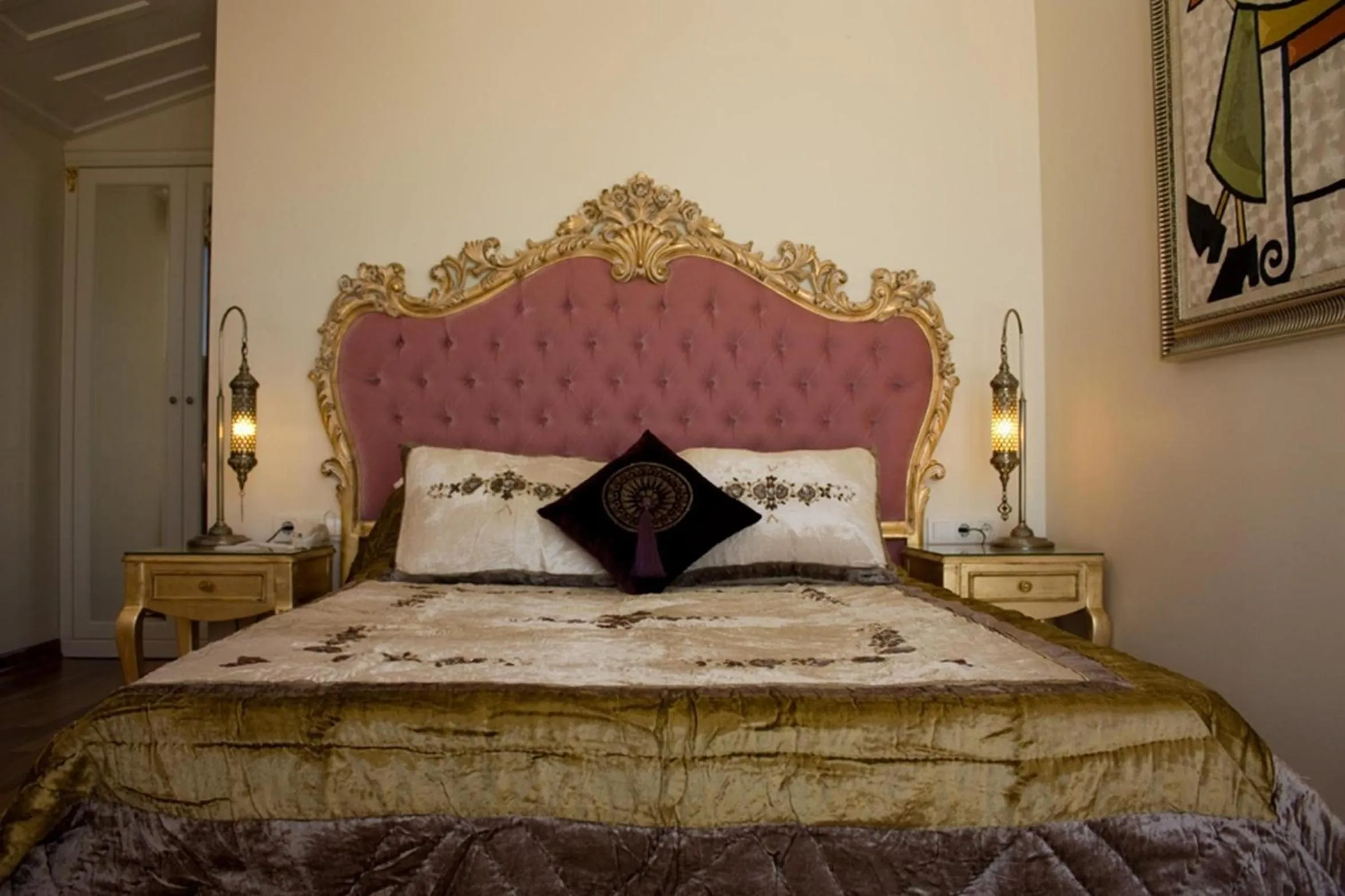 Photo of the whole room, Bed in Ersari Hotel