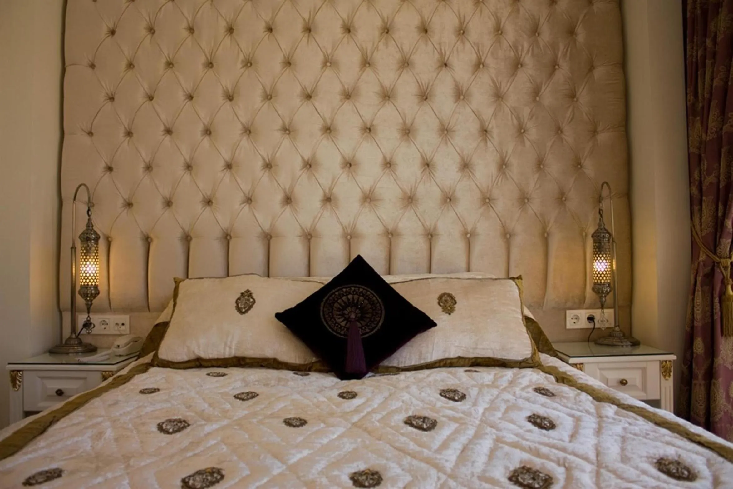 Photo of the whole room, Bed in Ersari Hotel