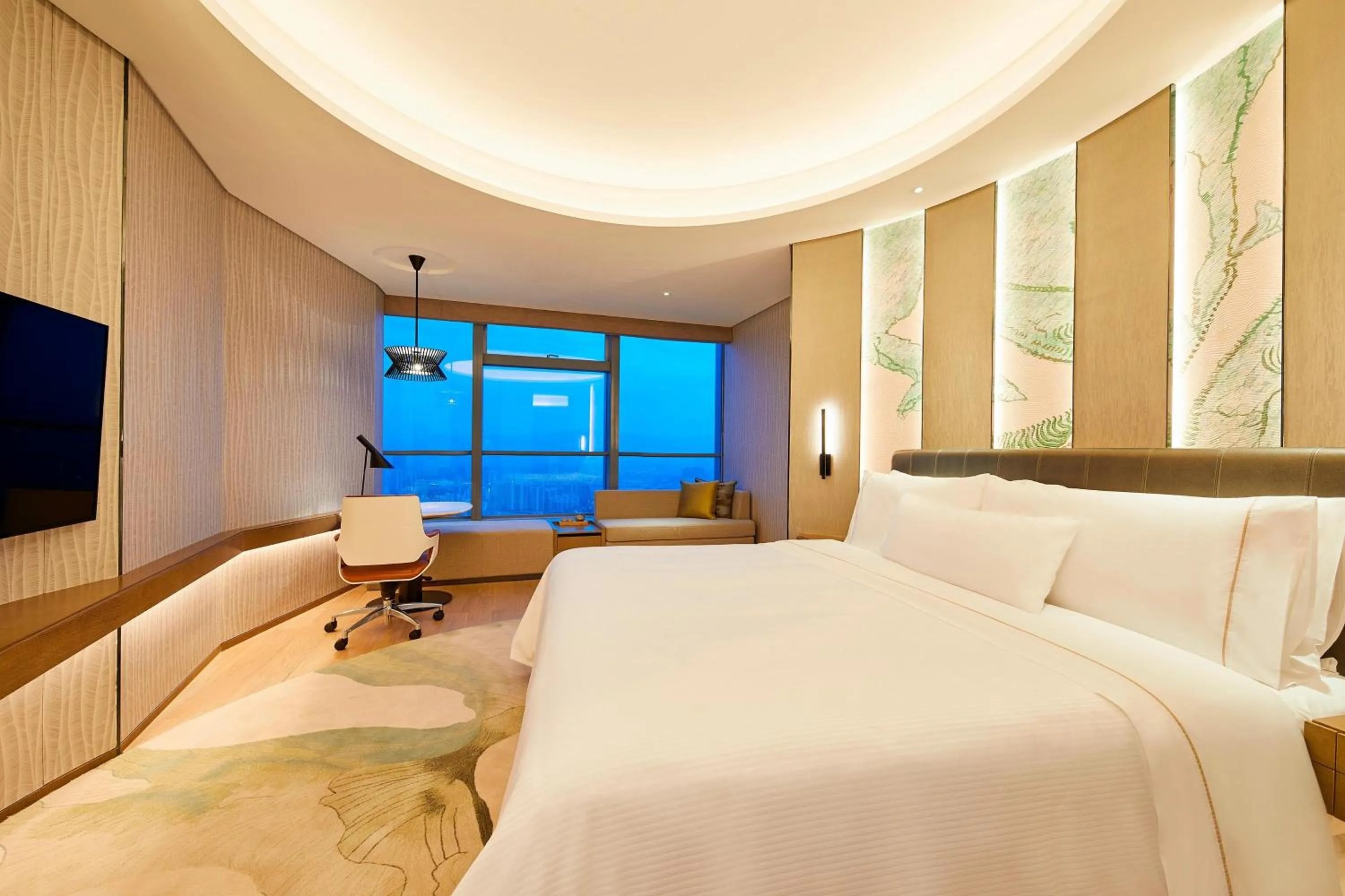 Photo of the whole room, Bed in The Westin Wenzhou