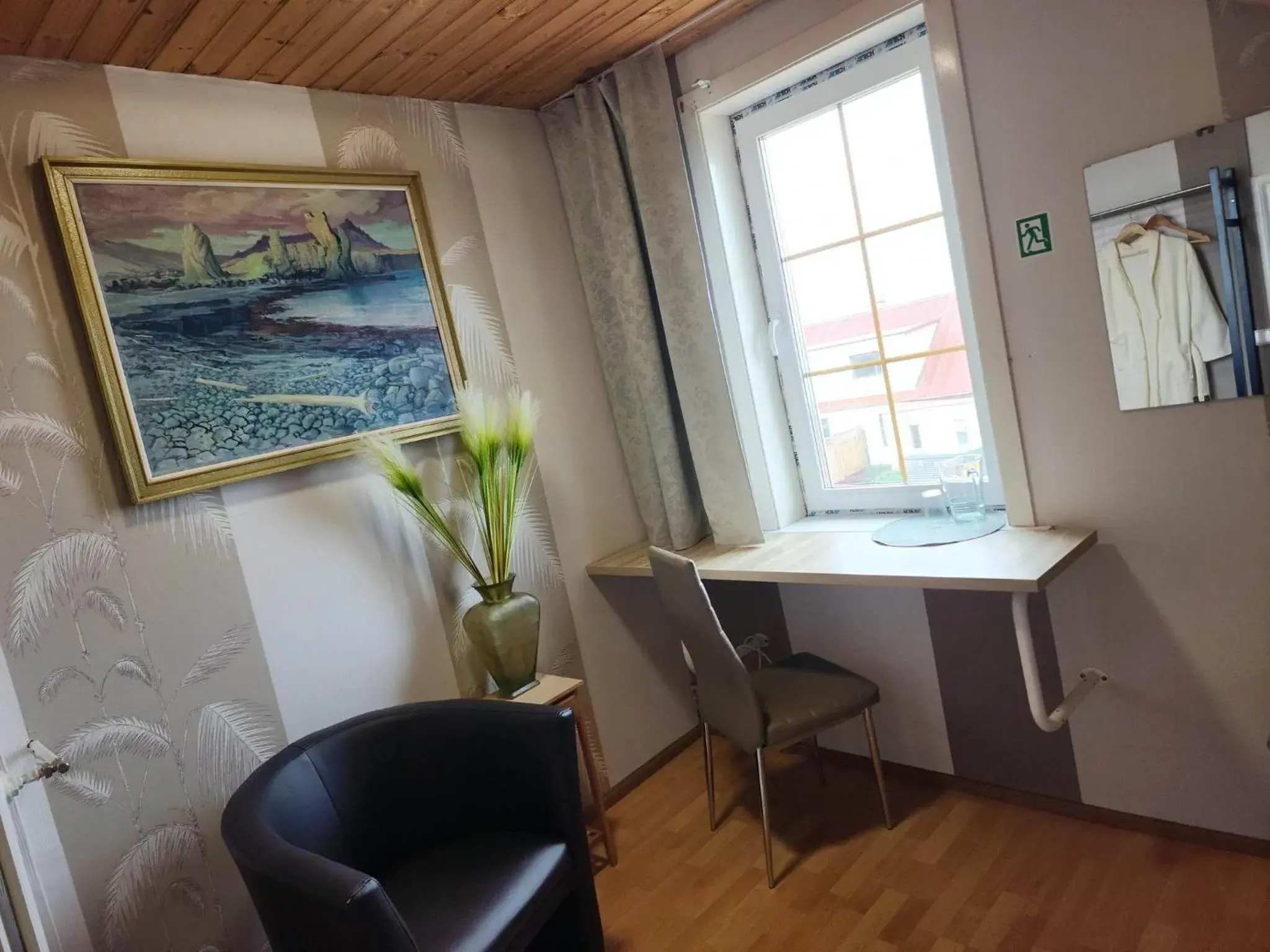 Single Room with Shared Bathroom in Guesthouse Kiljan Single Room with Shared Bathroom in Guesthouse Kiljan