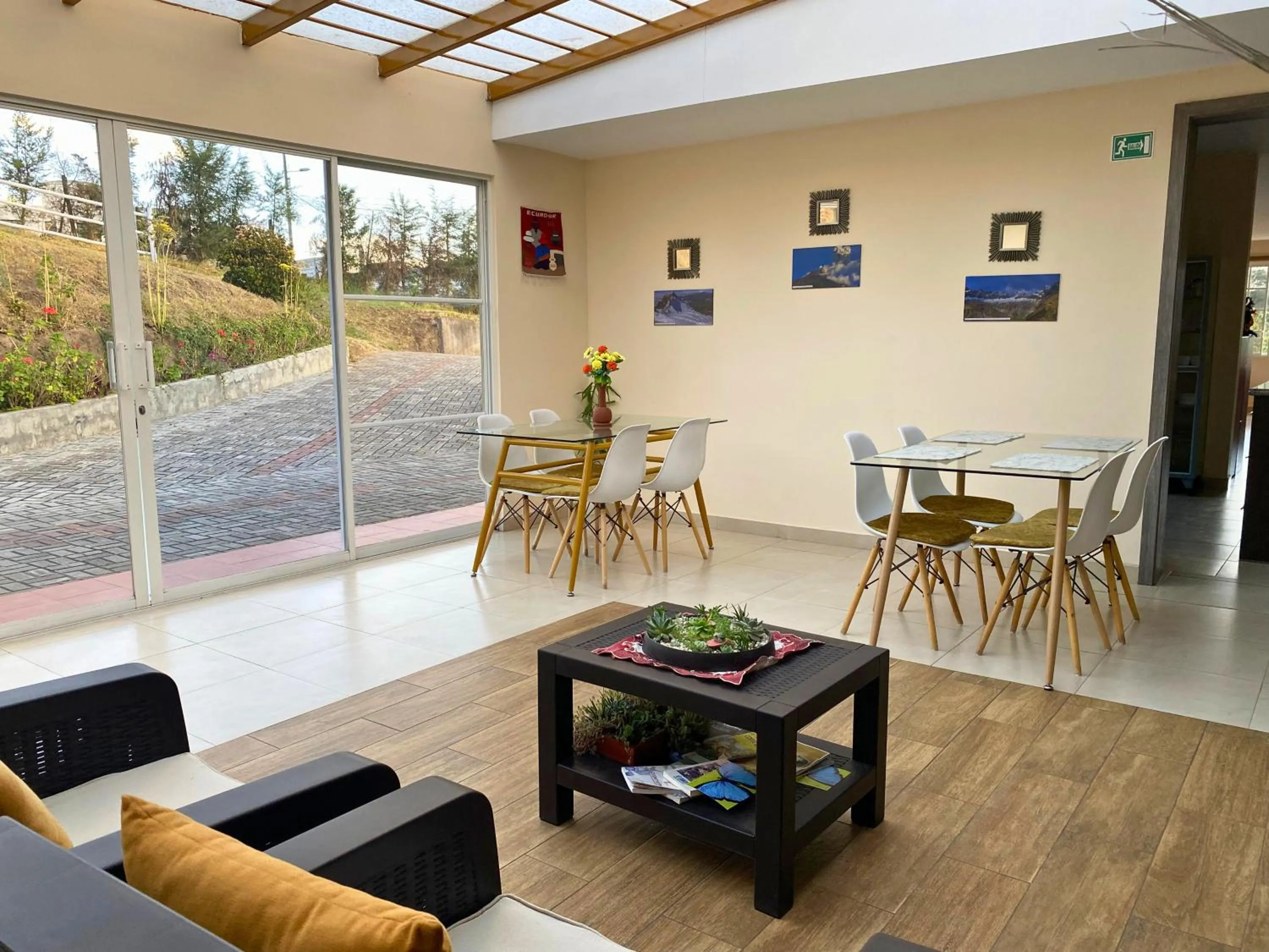 Balcony/Terrace in Las Hortensia's Casa De Huespedes