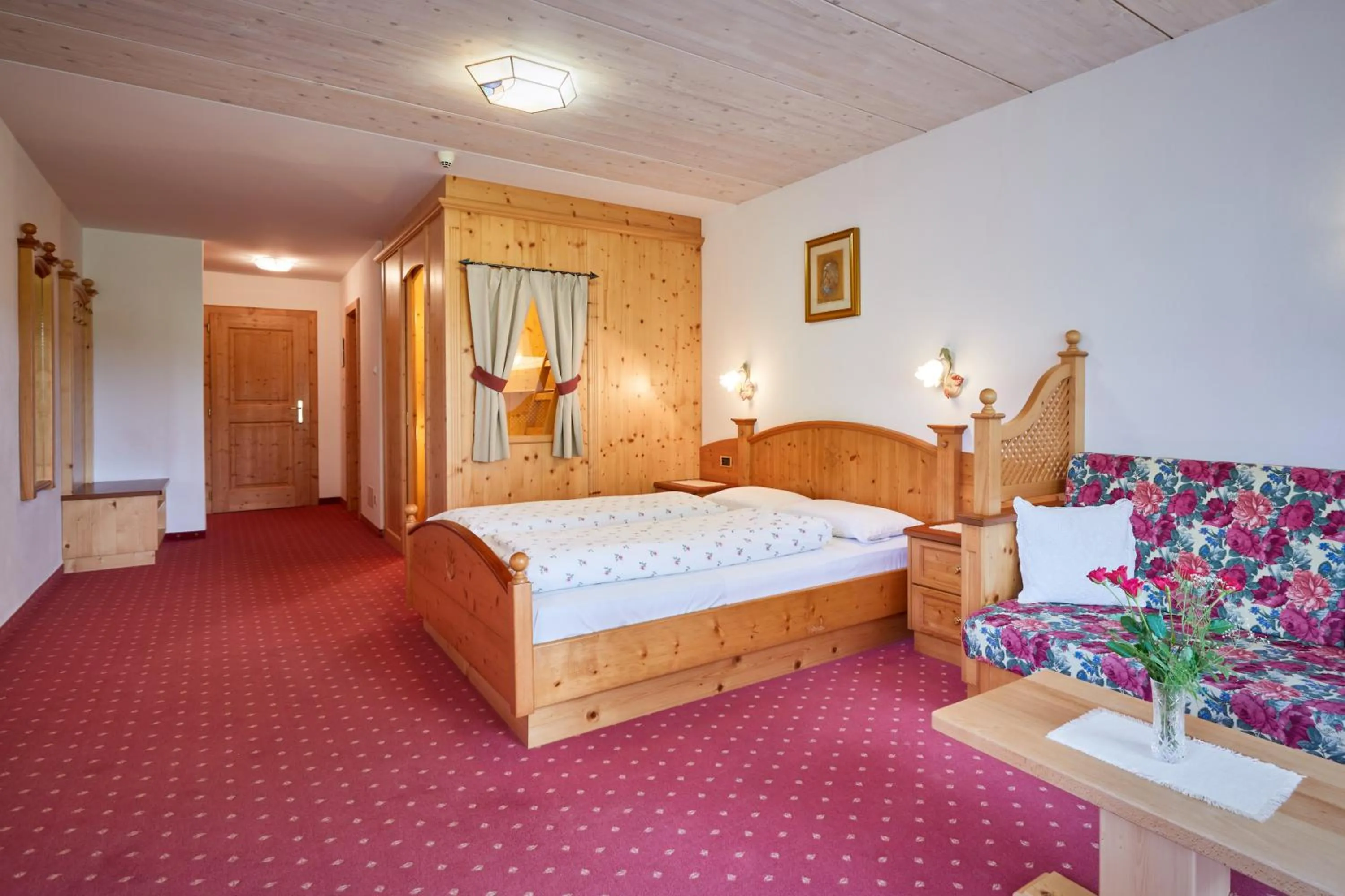 Bedroom, Bed in Alpenhotel Schönwald Superior