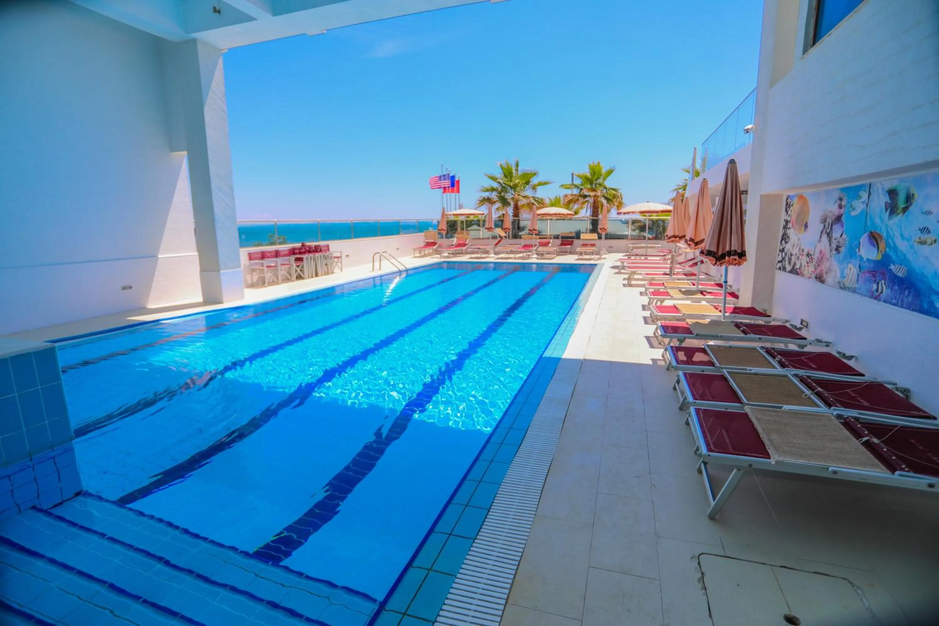 Pool view in Hotel Vivas