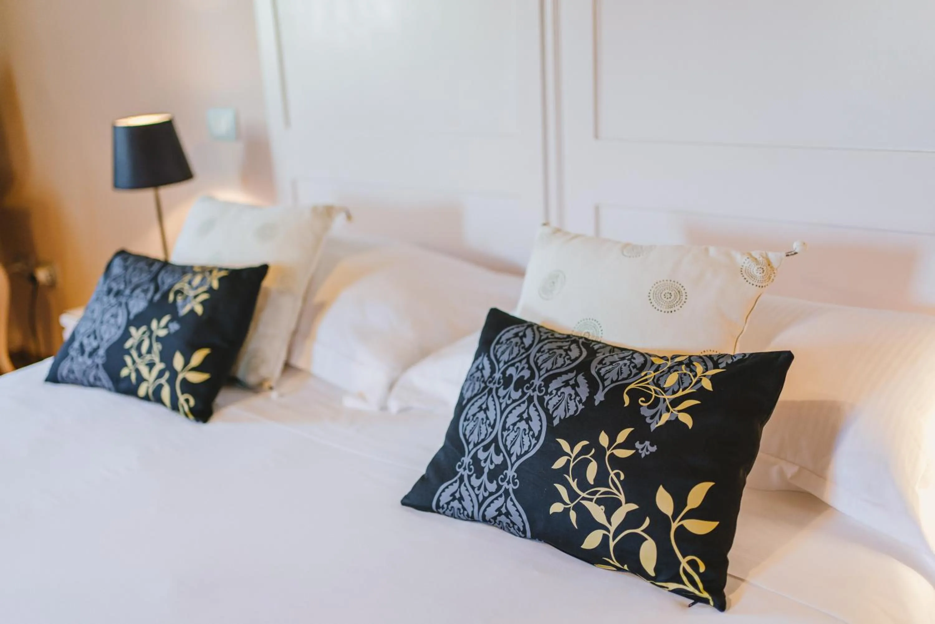 Bed in Duchess Boutique de Charme