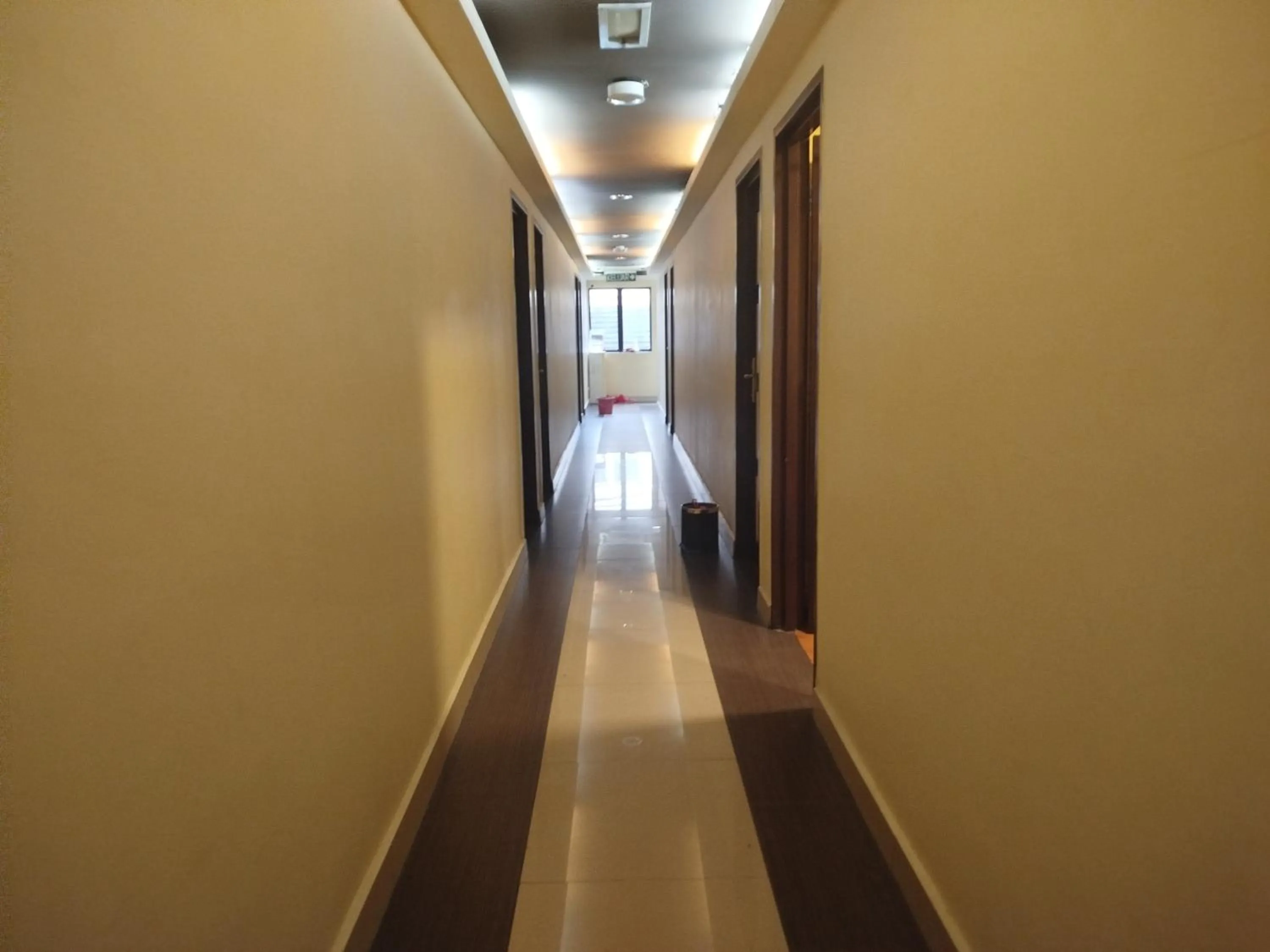 Property building in Hotel De Grand Orchard