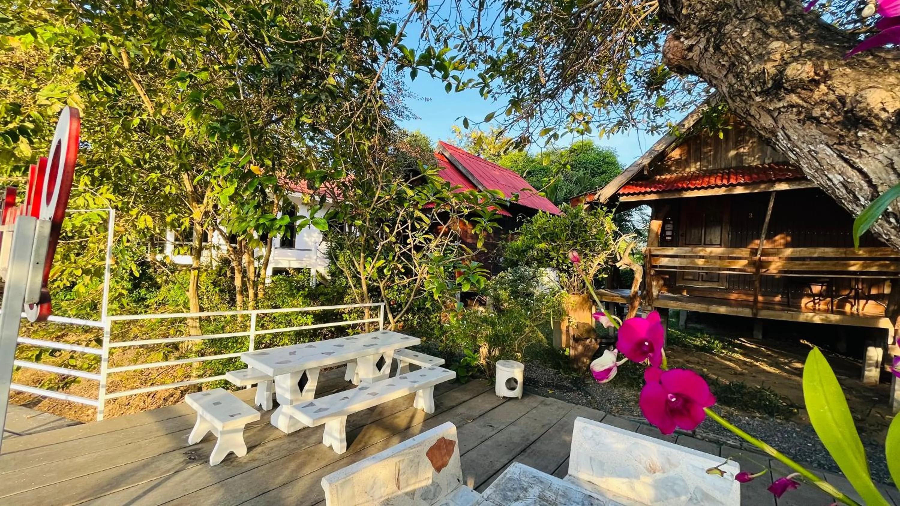 Moon River Resort Phimai