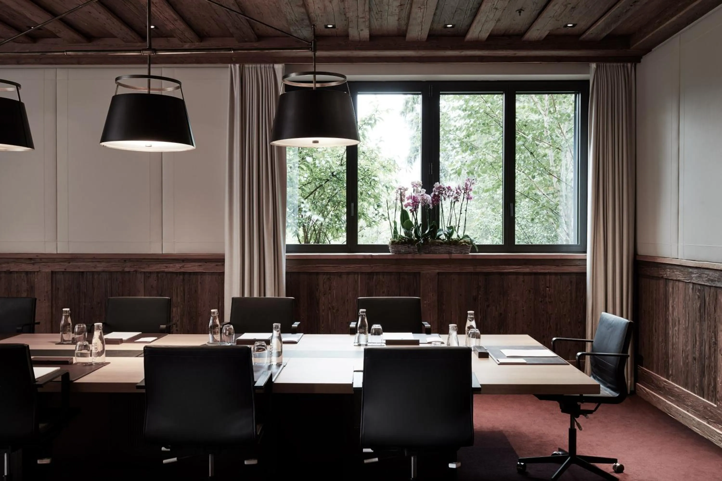 Meeting/conference room in The Alpina Gstaad