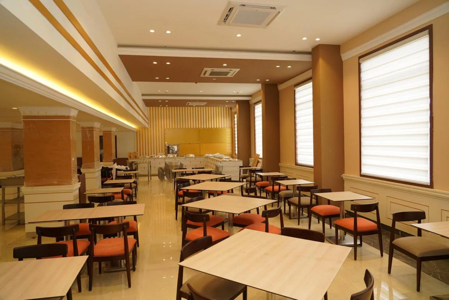 Restaurant/places to eat in Starlit Suites Tirupati