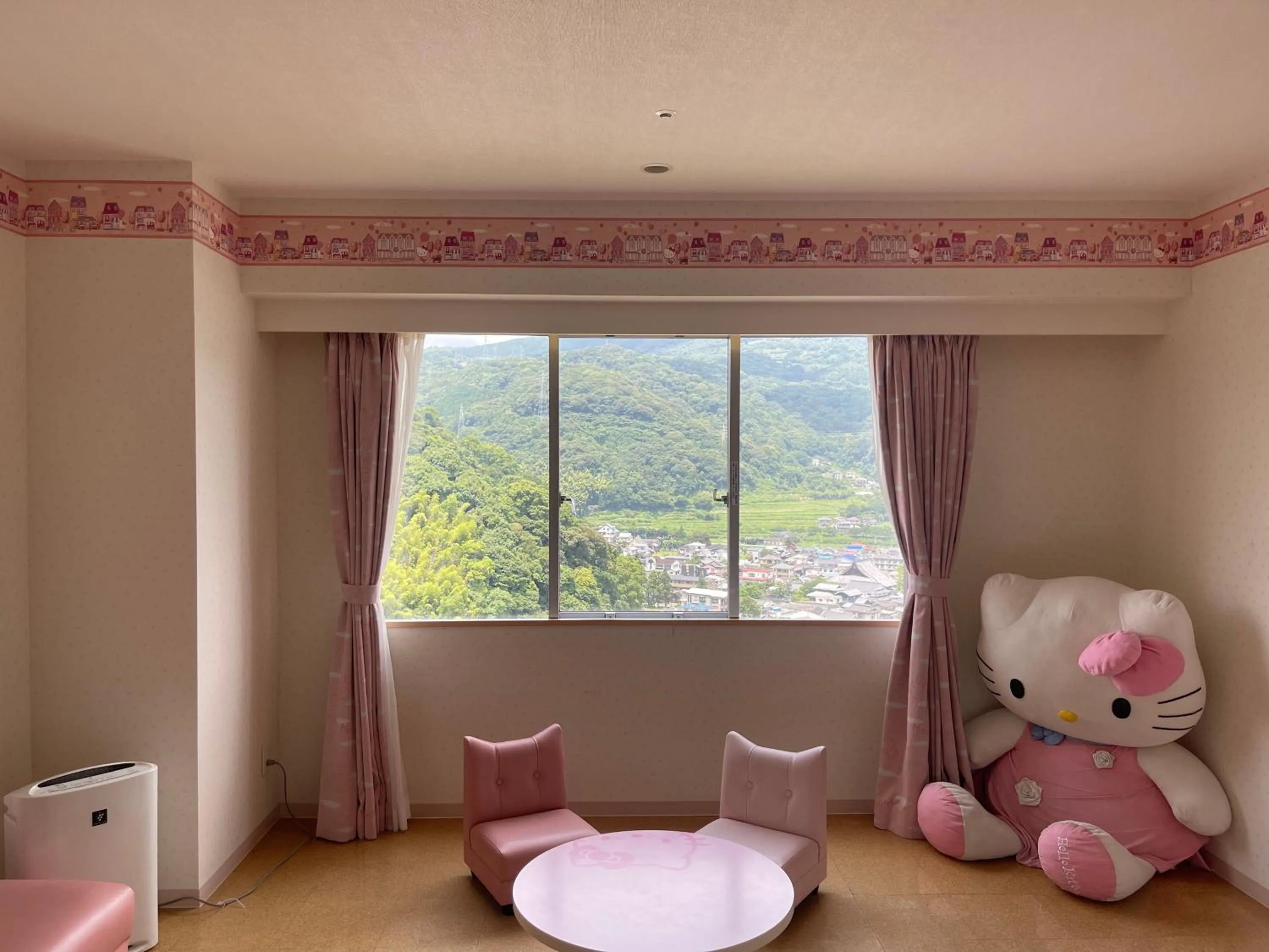 Mountain view in Beppuwan Royal Hotel