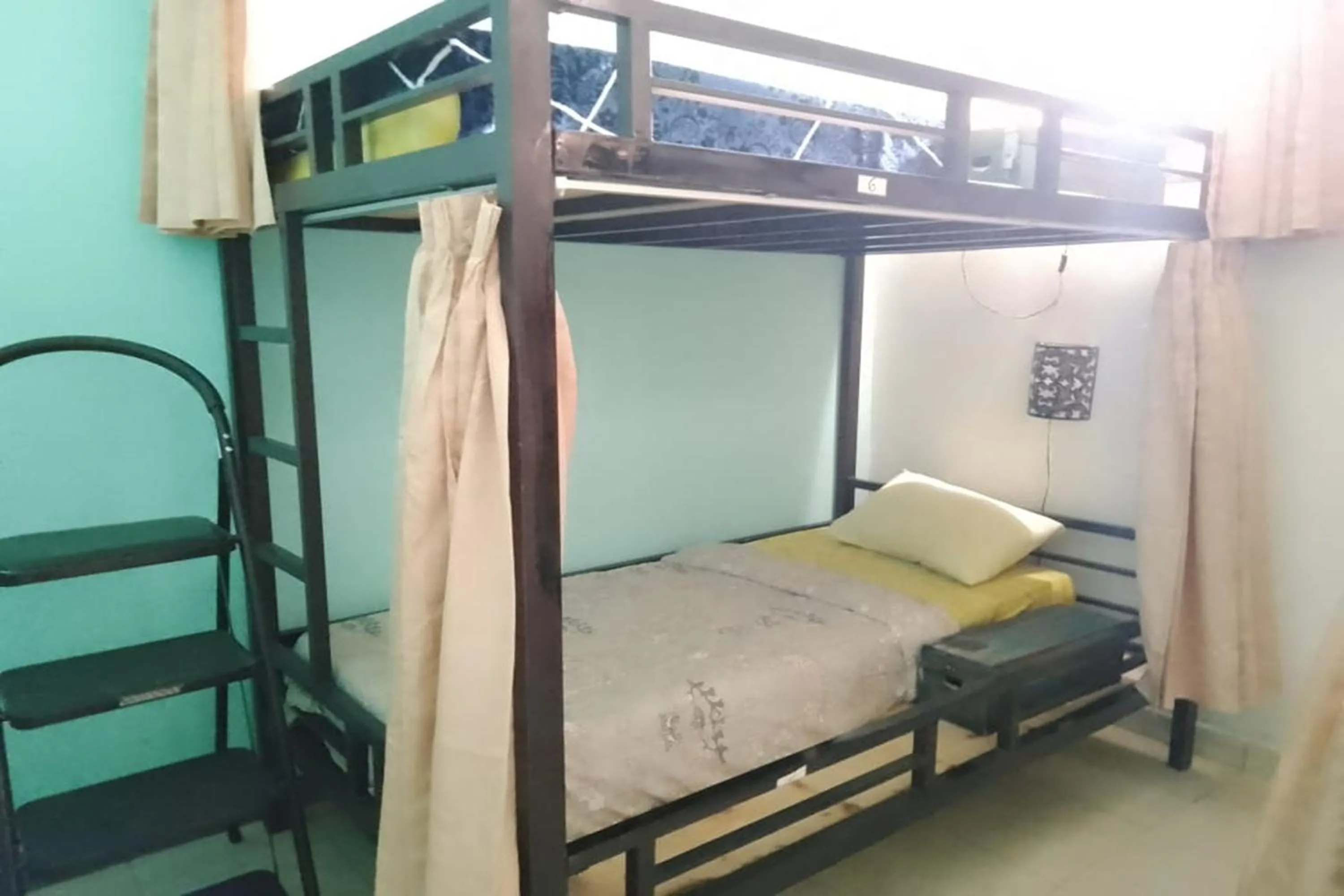 Bed, Bunk Bed in Downtown Monkey Forest Hostel