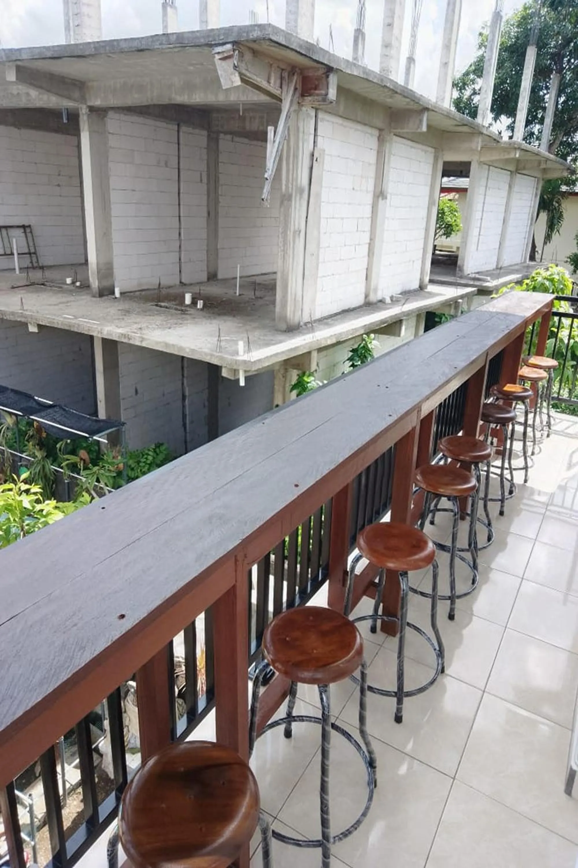 Restaurant/places to eat in Downtown Monkey Forest Hostel