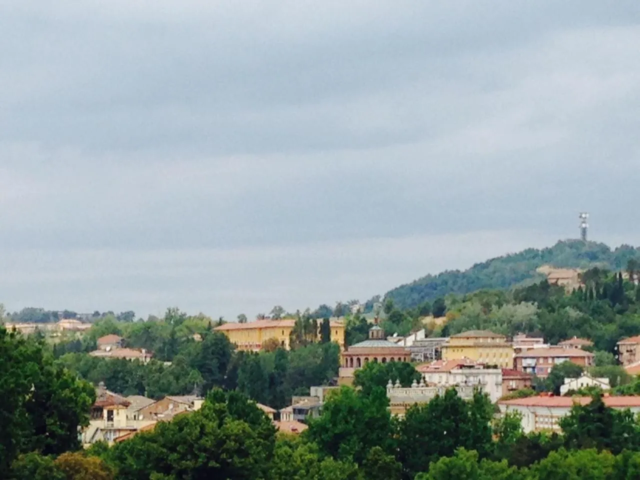 Photo of the whole room in Hotel Gloria