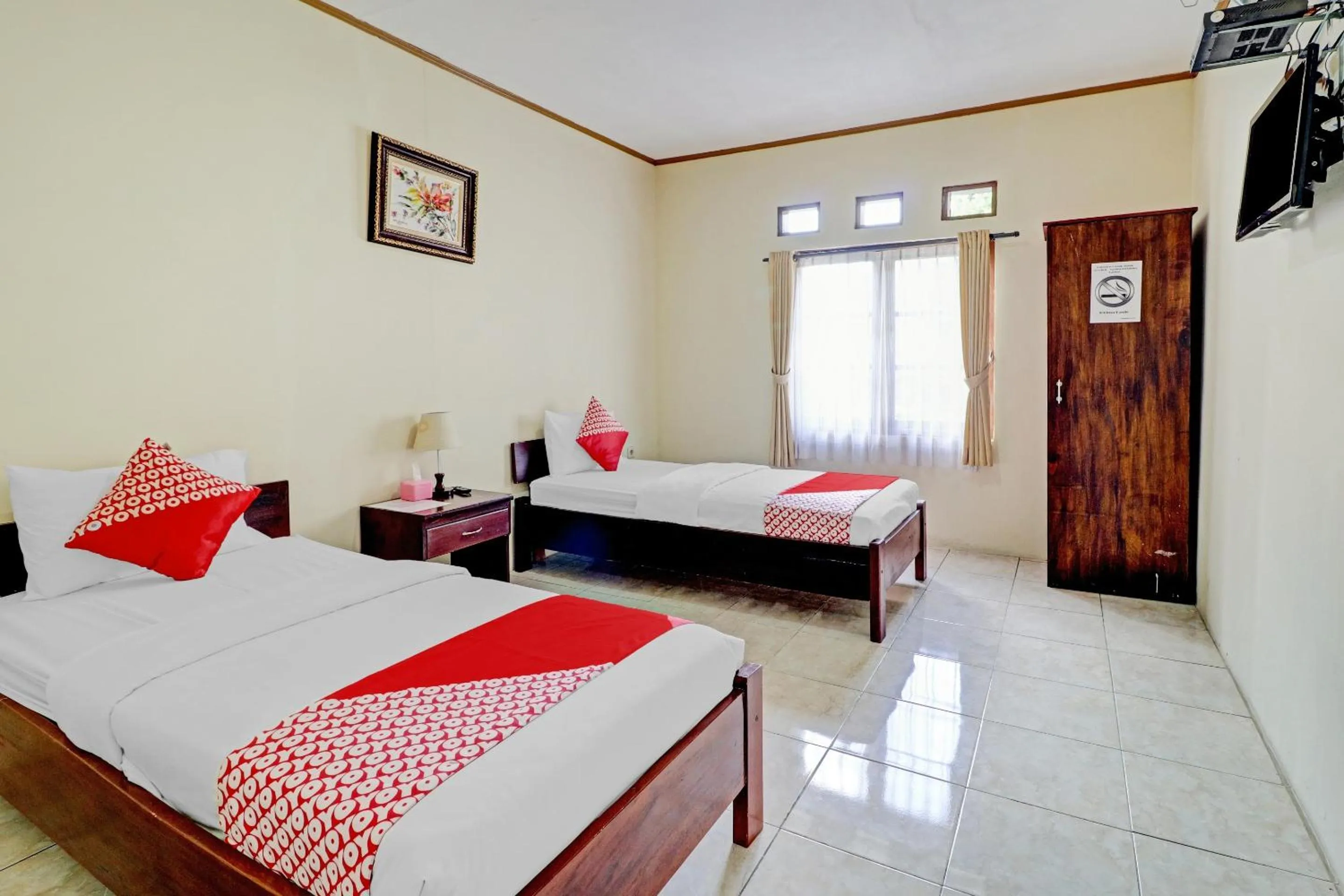 Bedroom in Collection O 90461 Graha Atmadja Syariah Guest House