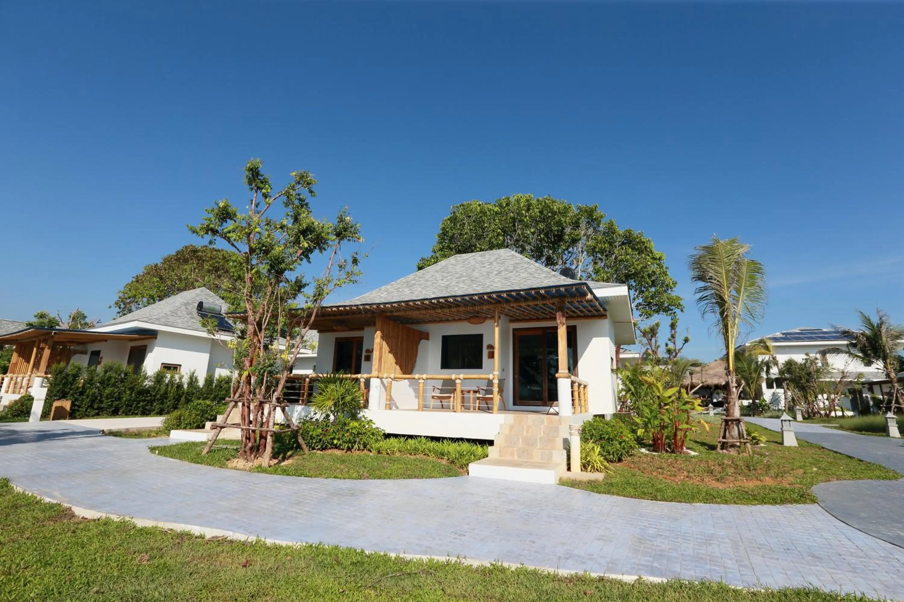 Property building in Lanta Casa Blanca