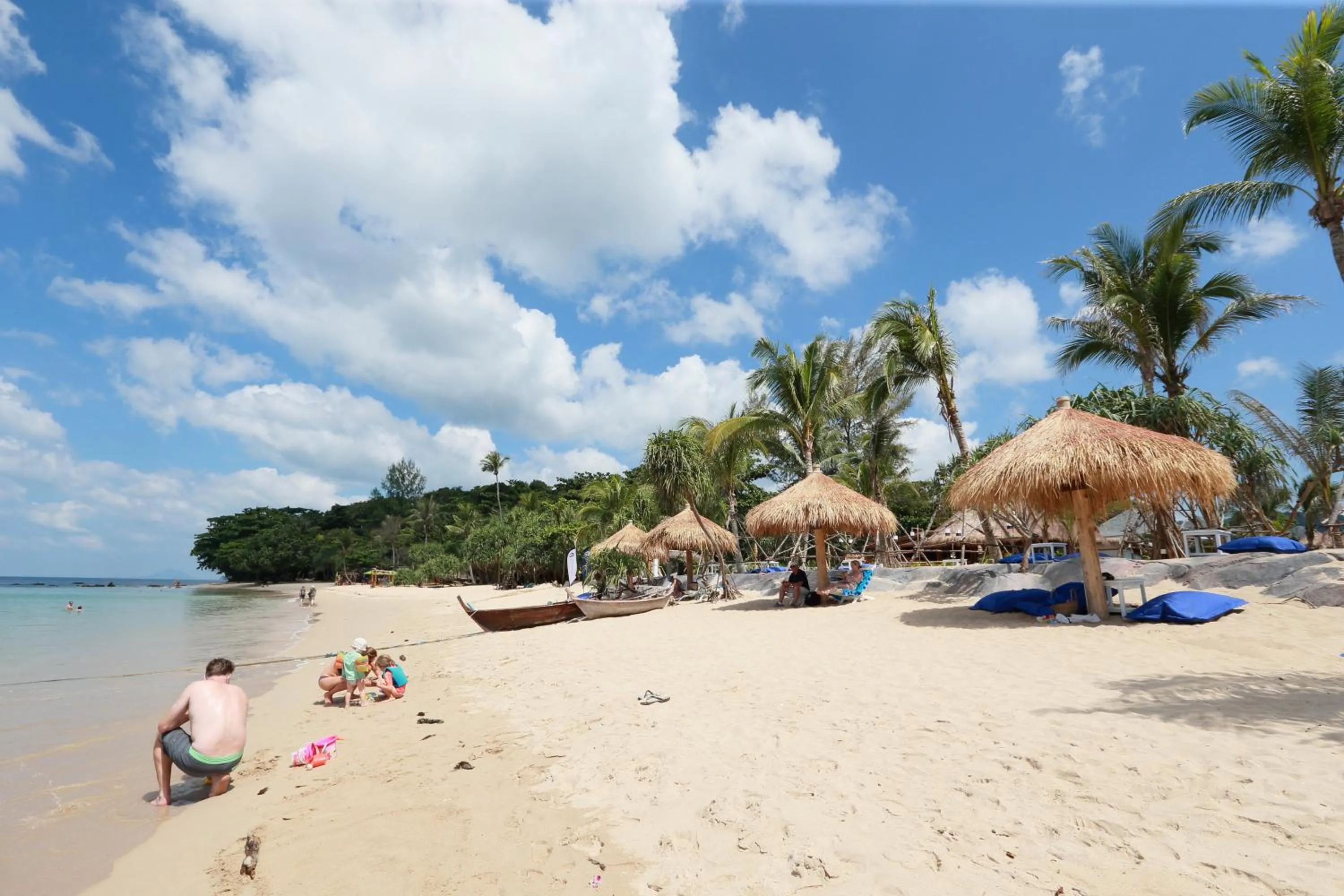Beach in Lanta Casa Blanca