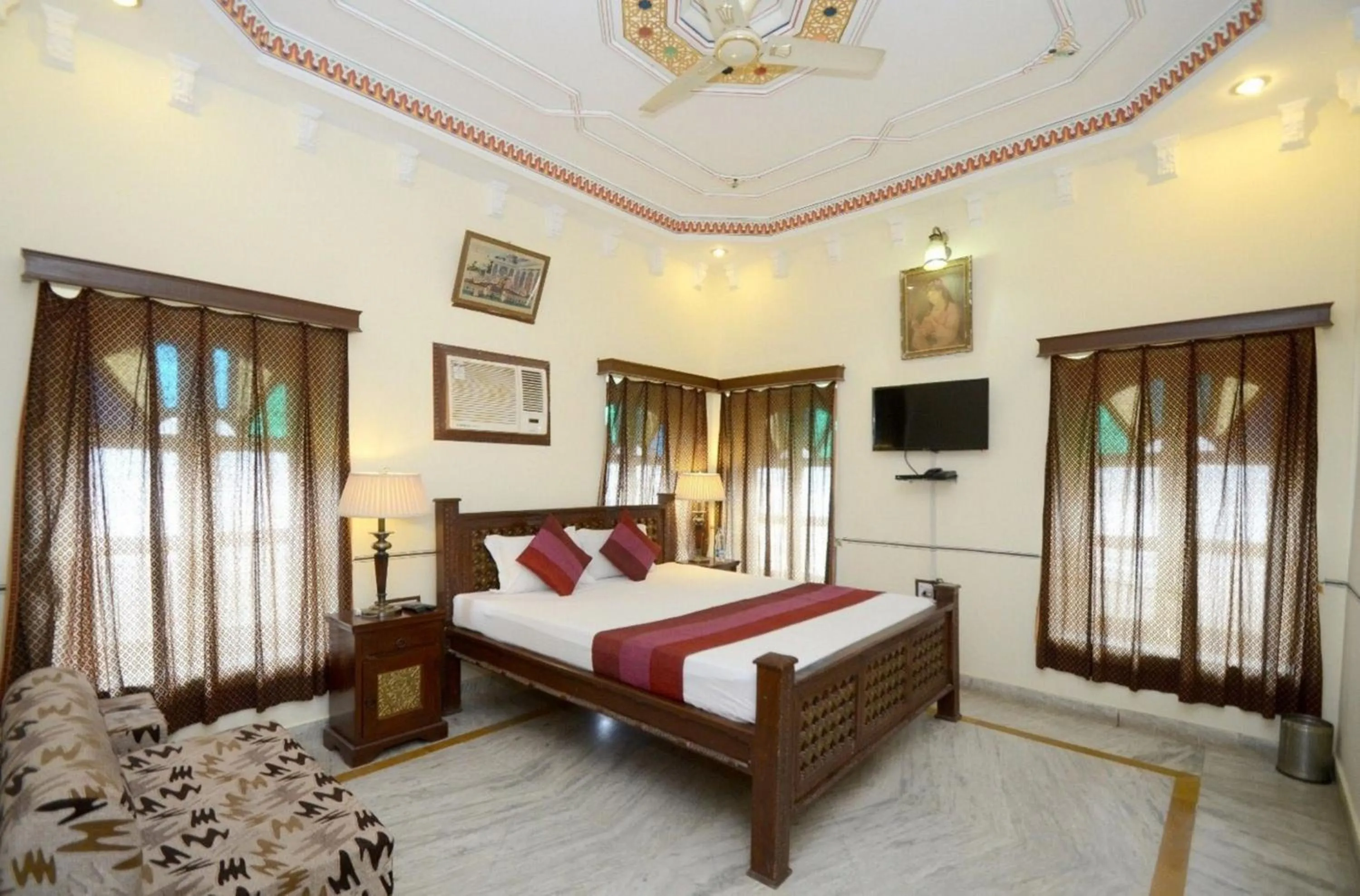 Bedroom, Bed in Hotel Heritage Mandawa