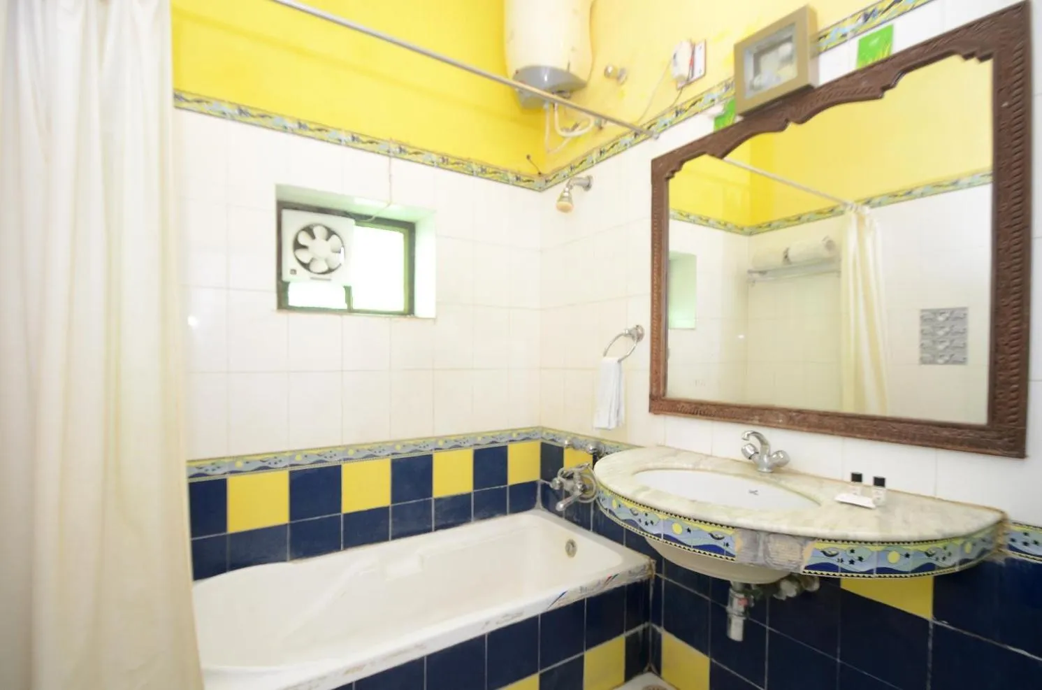 Bathroom in Hotel Heritage Mandawa