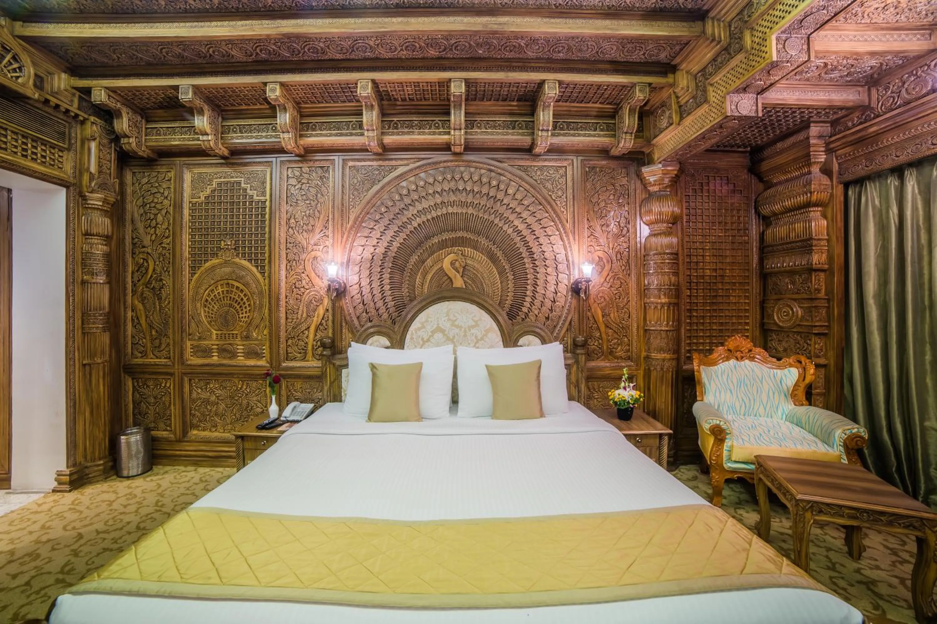 Bed in Ramoji Film City- Sitara Luxury Hotel