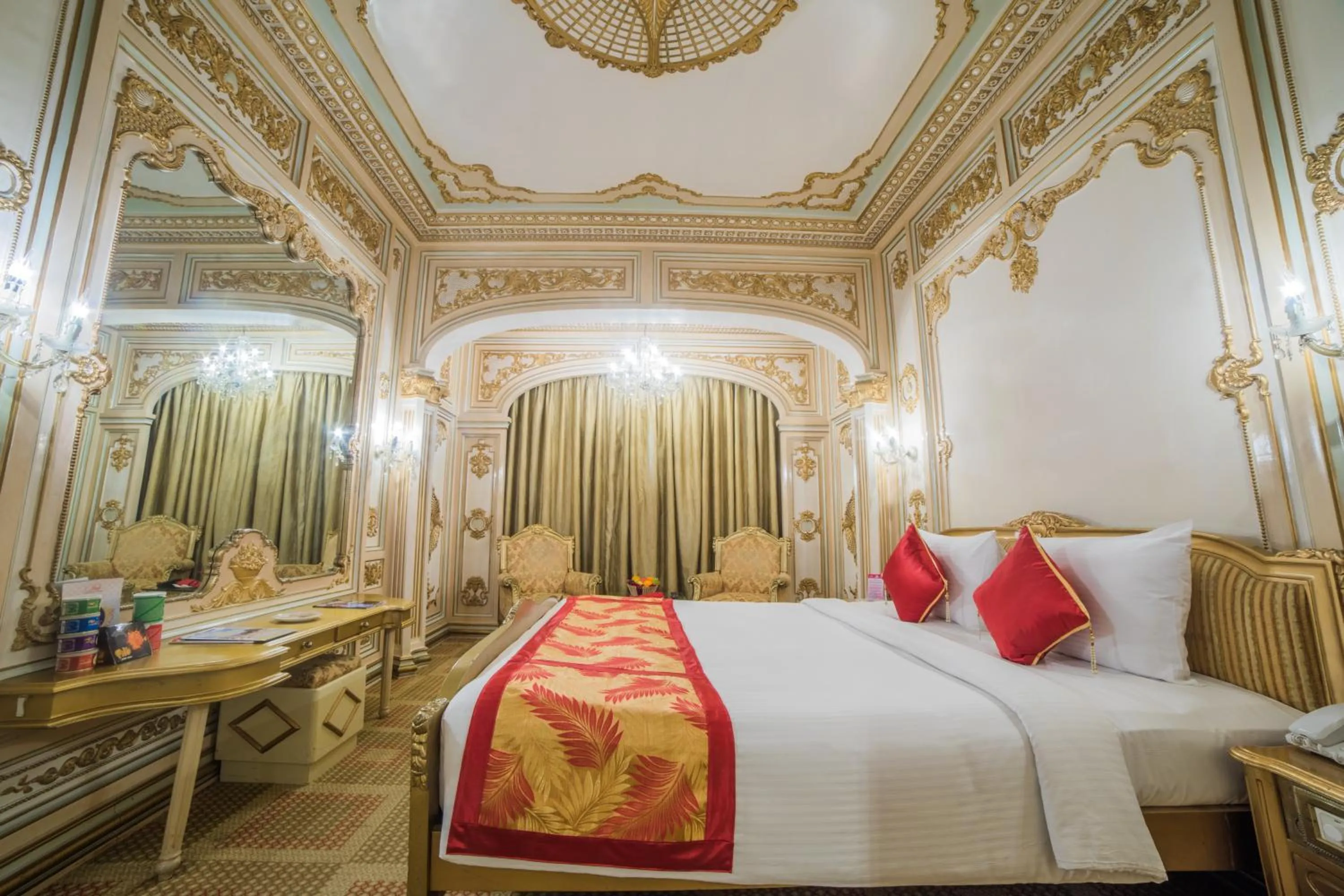 Bed in Ramoji Film City- Sitara Luxury Hotel