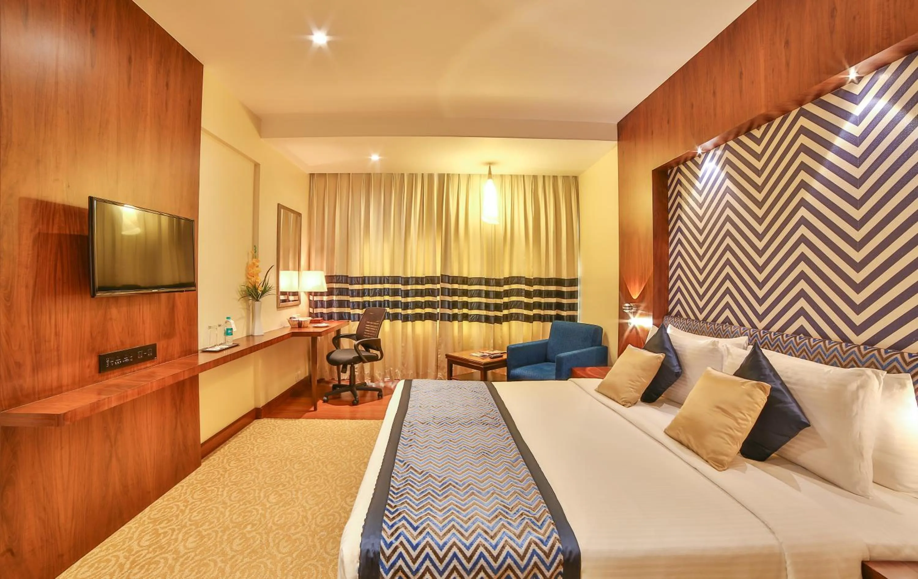 Bed in Ramoji Film City- Sitara Luxury Hotel