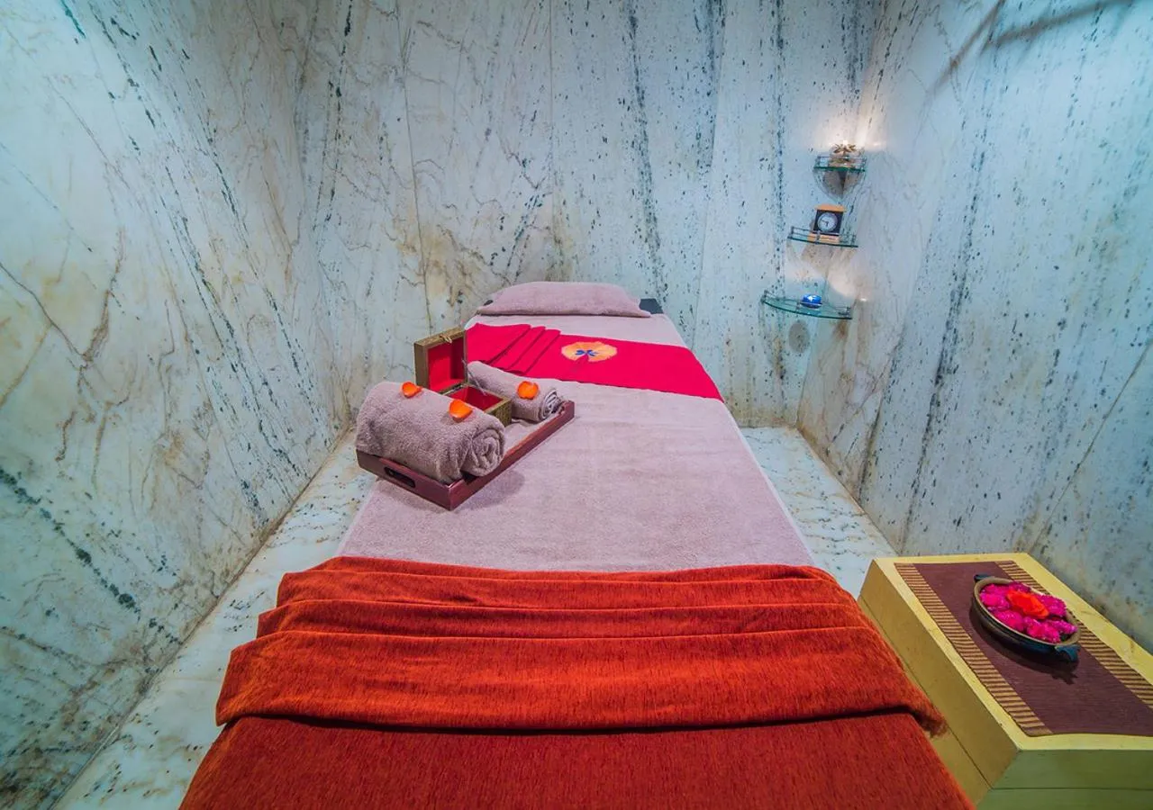 Spa and wellness centre/facilities, Bed in Ramoji Film City- Sitara Luxury Hotel