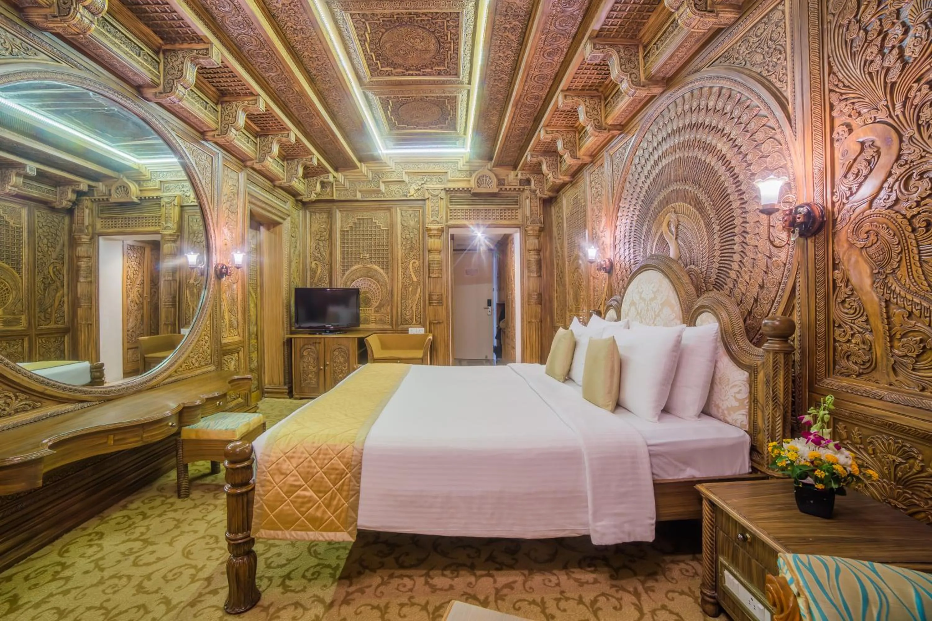 Bed in Ramoji Film City- Sitara Luxury Hotel