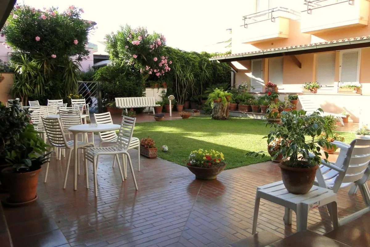 Patio in Hotel Sabrina