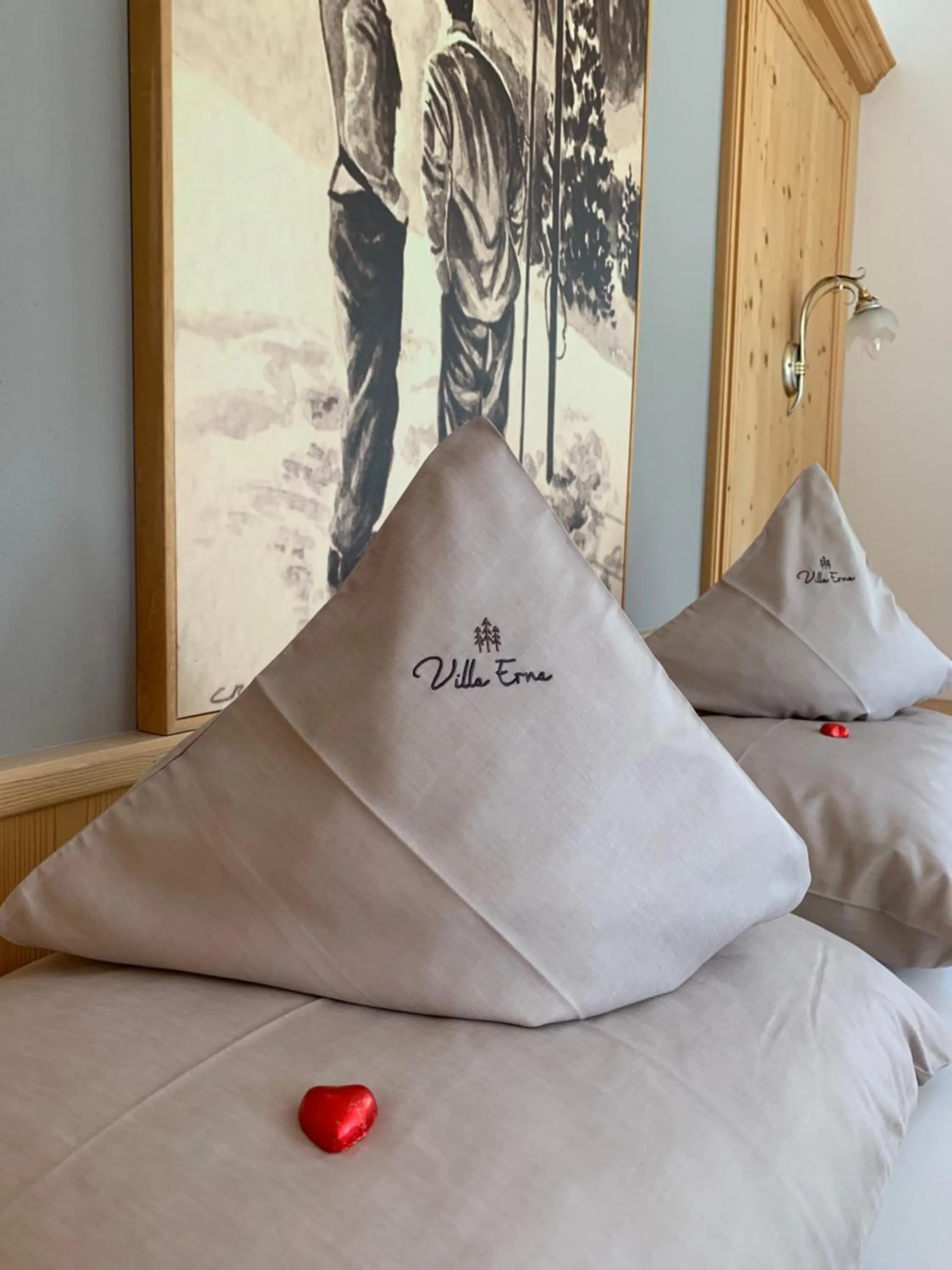 Property logo or sign, Bed in Garnì Villa Erna