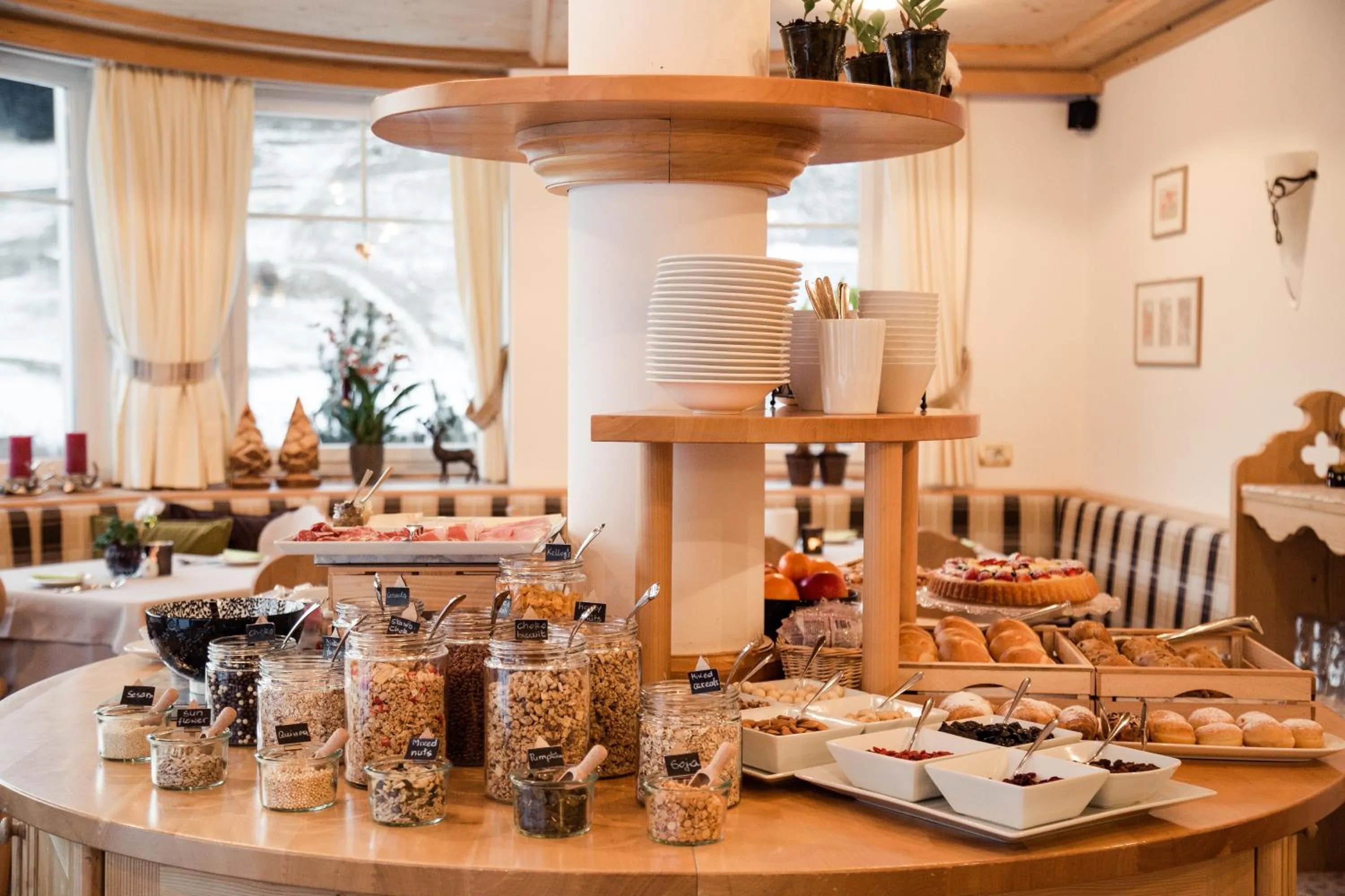 Breakfast in Garnì Villa Erna