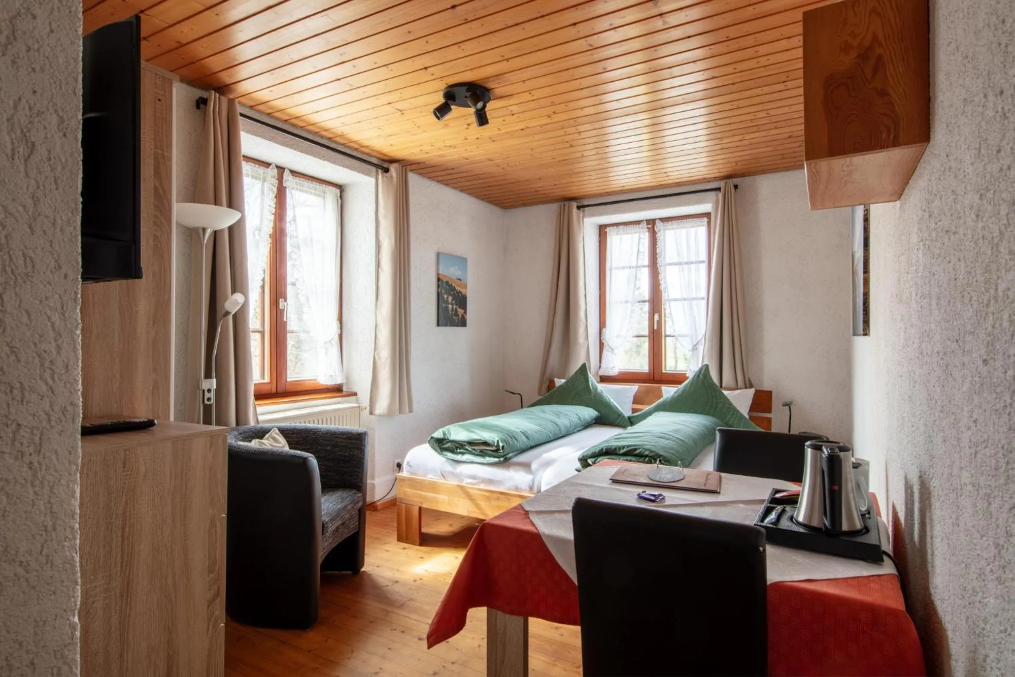 Photo of the whole room, Bed in Gästehaus Kaltenbach