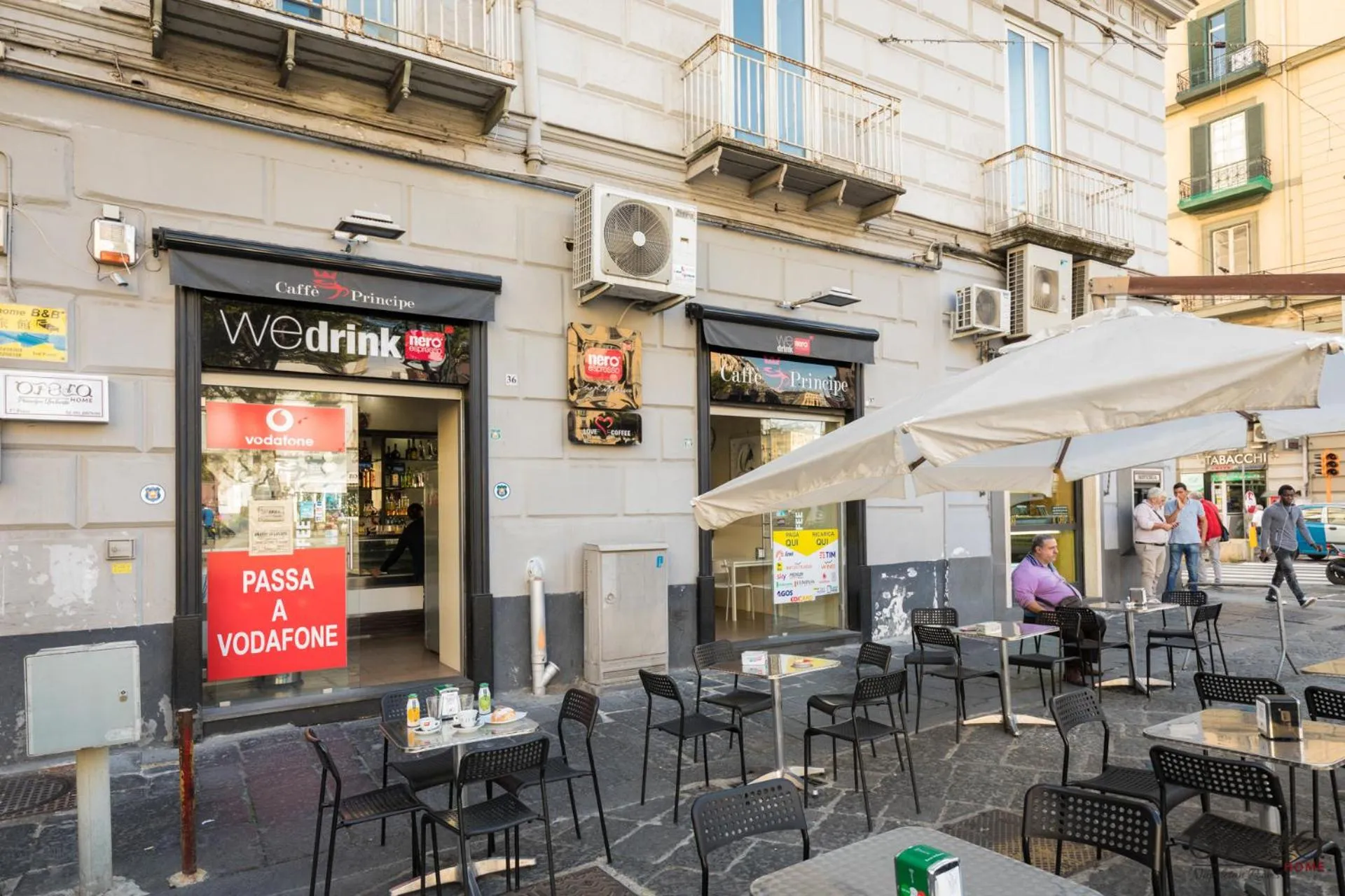 Restaurant/places to eat in Opera Home Principe Umberto