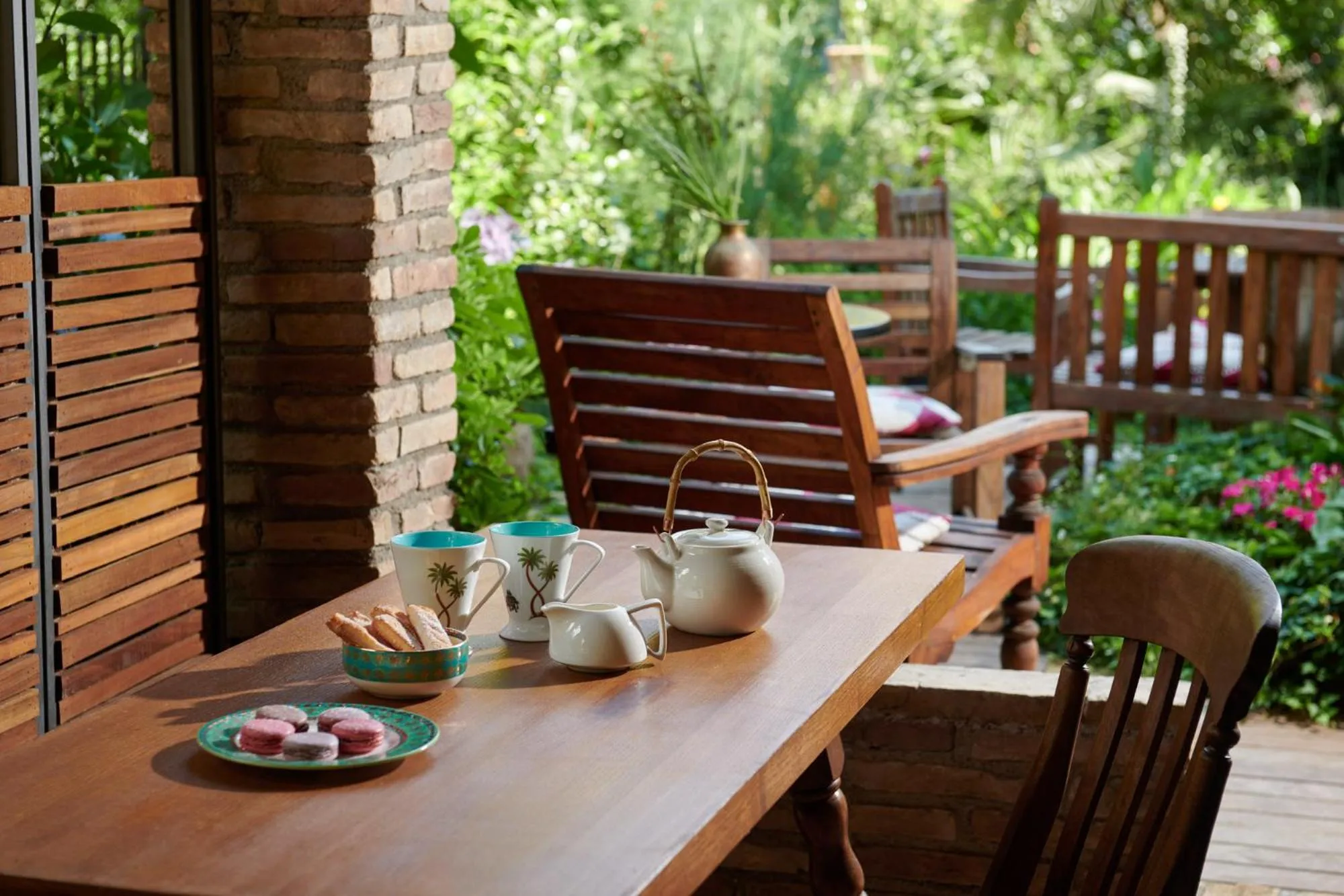 Patio in Palm Gallery Hotel