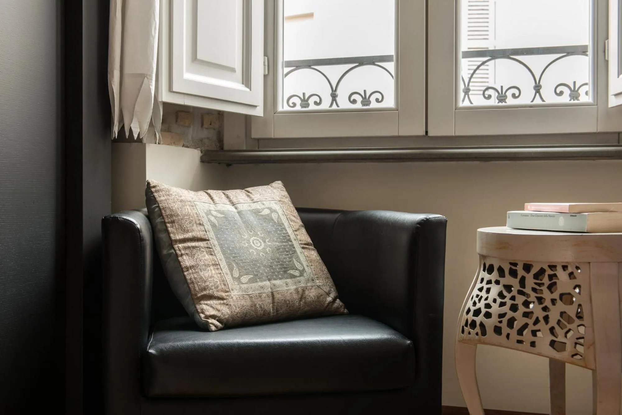 Seating area in Palm Gallery Hotel