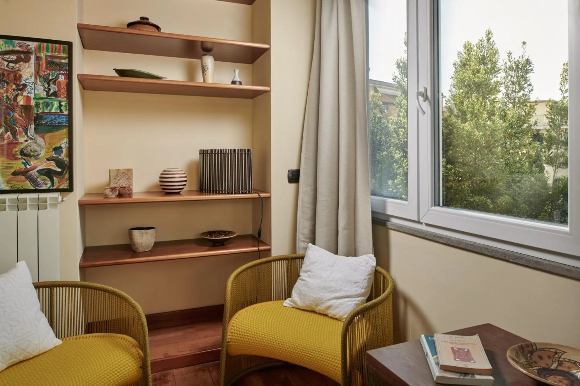 Patio in Palm Gallery Hotel