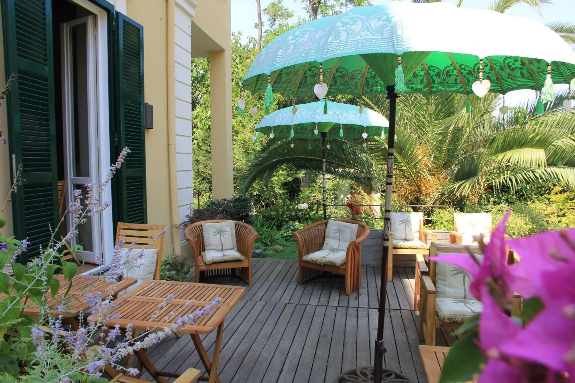 Balcony/Terrace in Palm Gallery Hotel