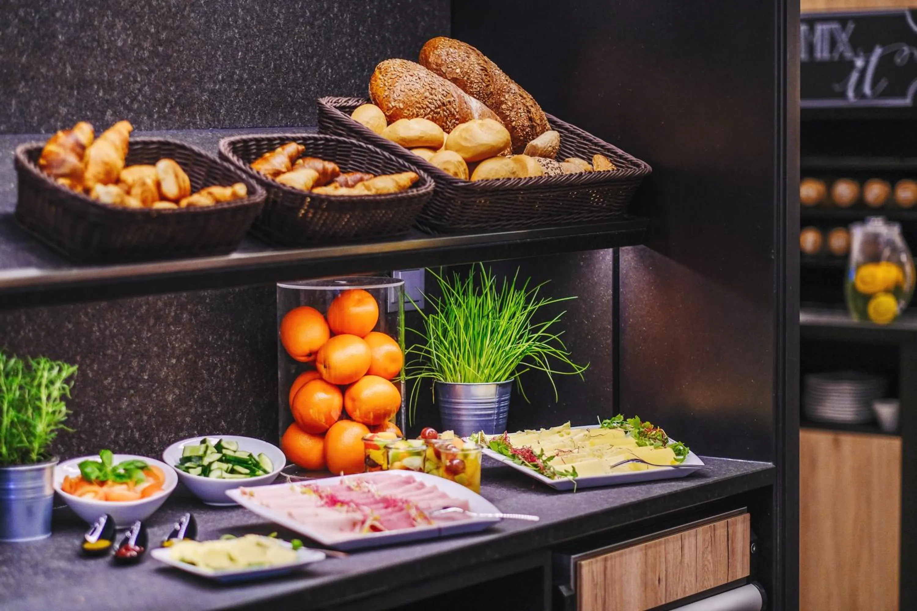 Food and drinks in Hotel Global Inn