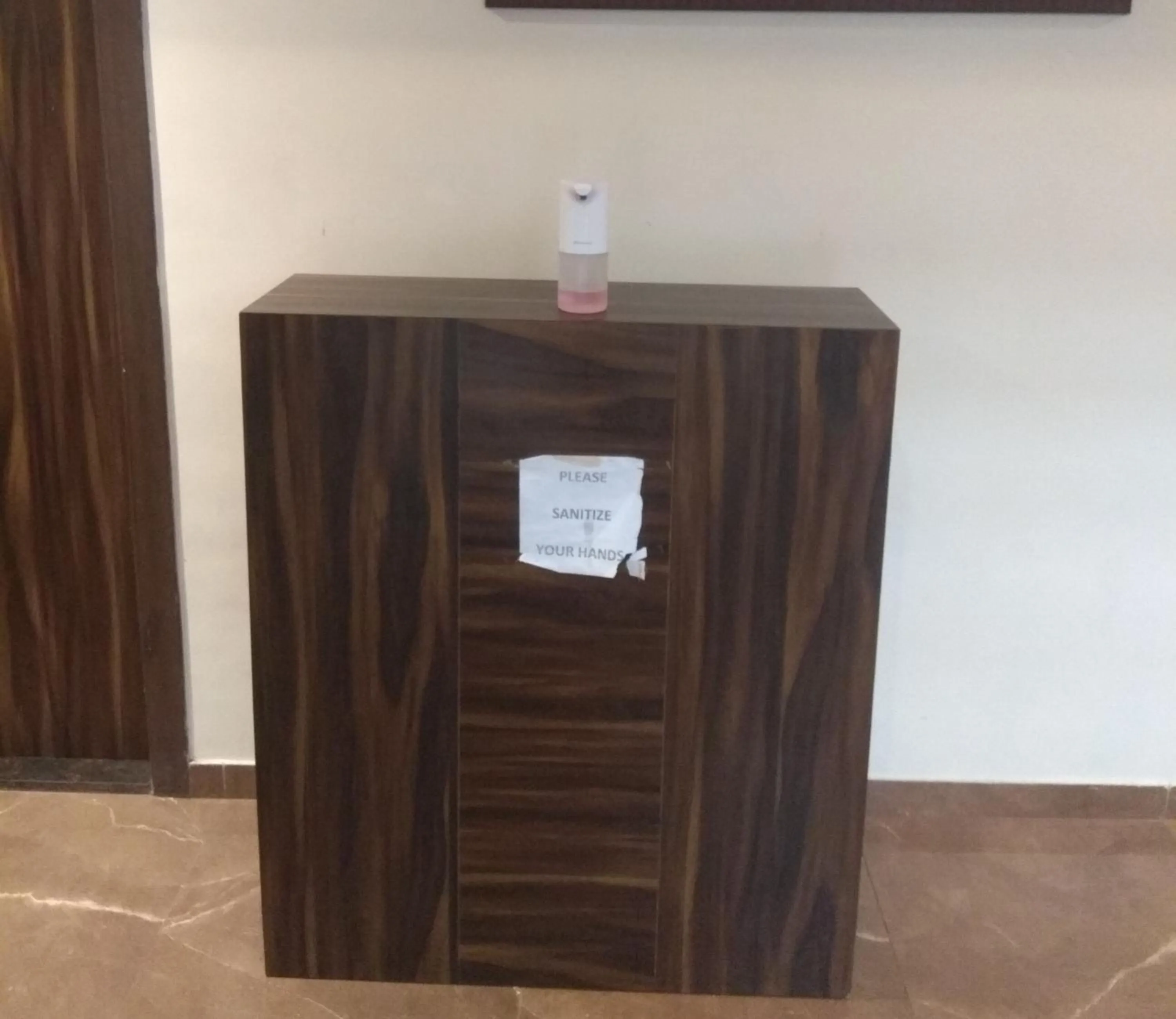 safe in Hotel West Blue