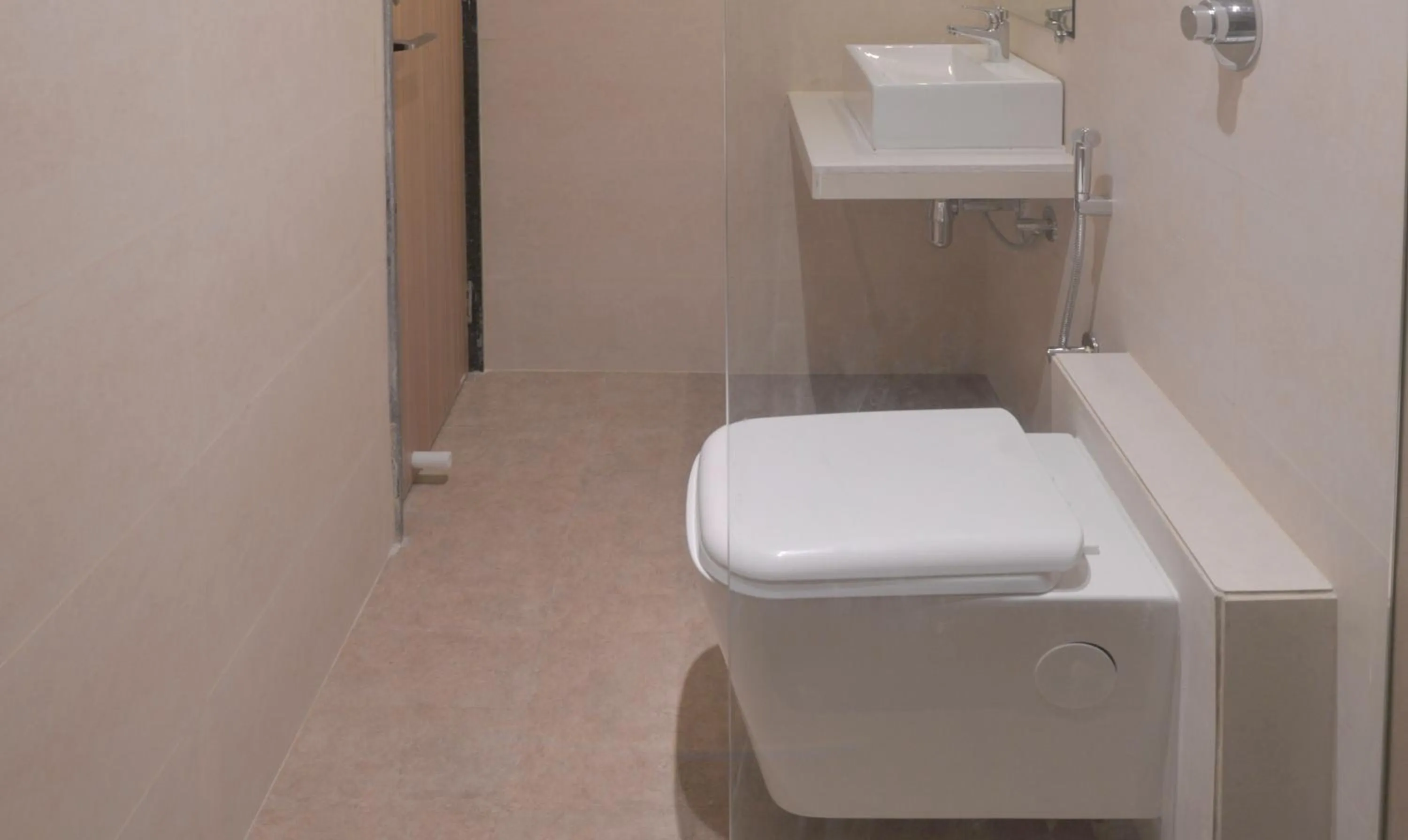 Toilet in Hotel West Blue