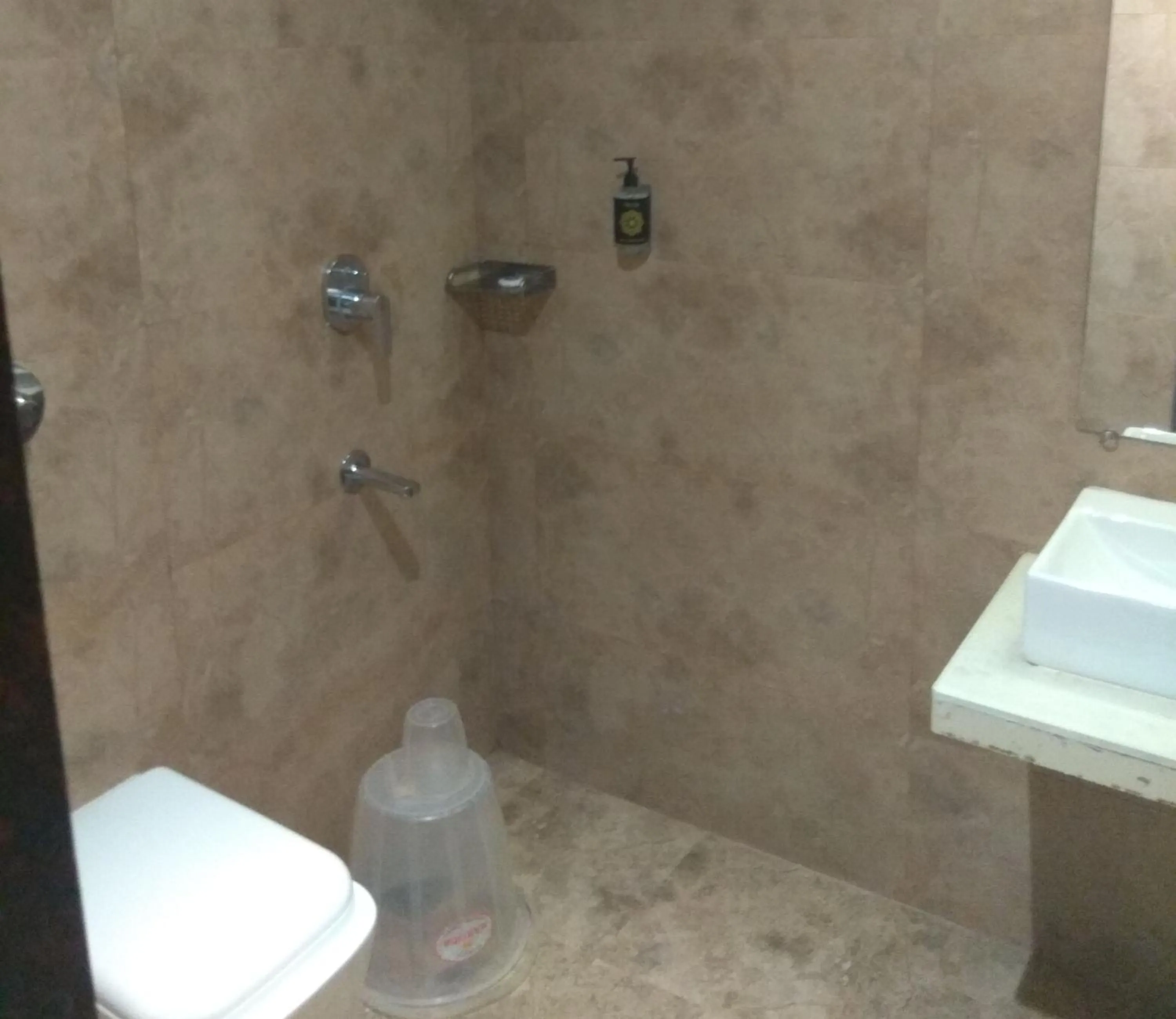 Bathroom in Hotel West Blue