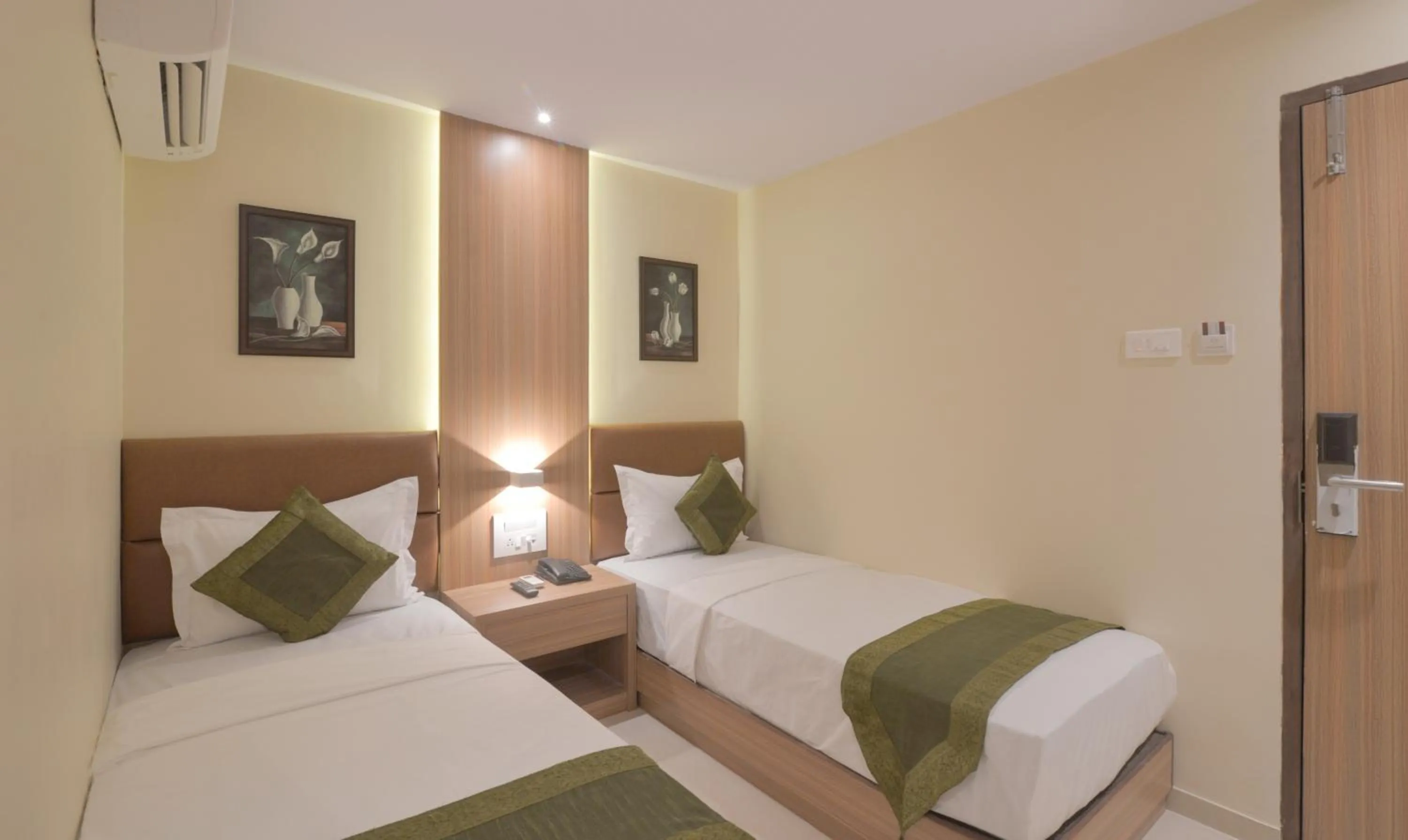 Bed in Hotel West Blue