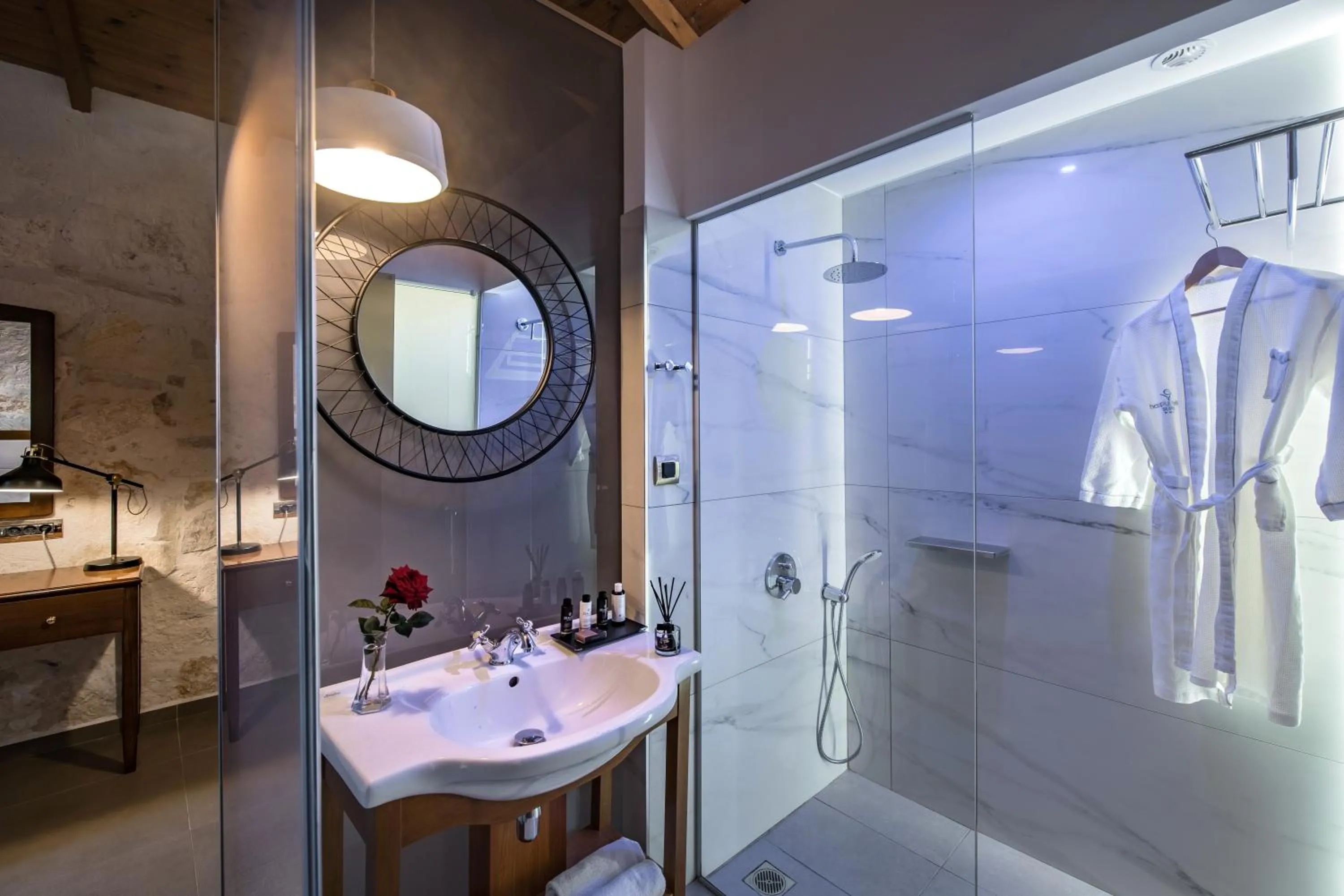 Shower in Happy Cretan Suites