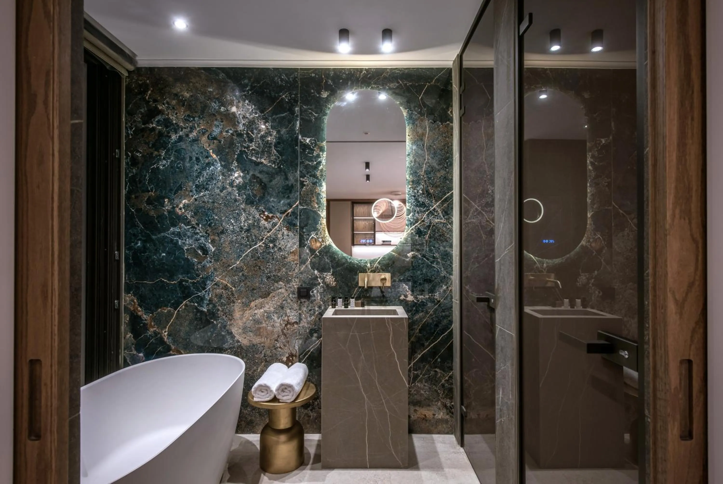 Bathroom in Happy Cretan Suites