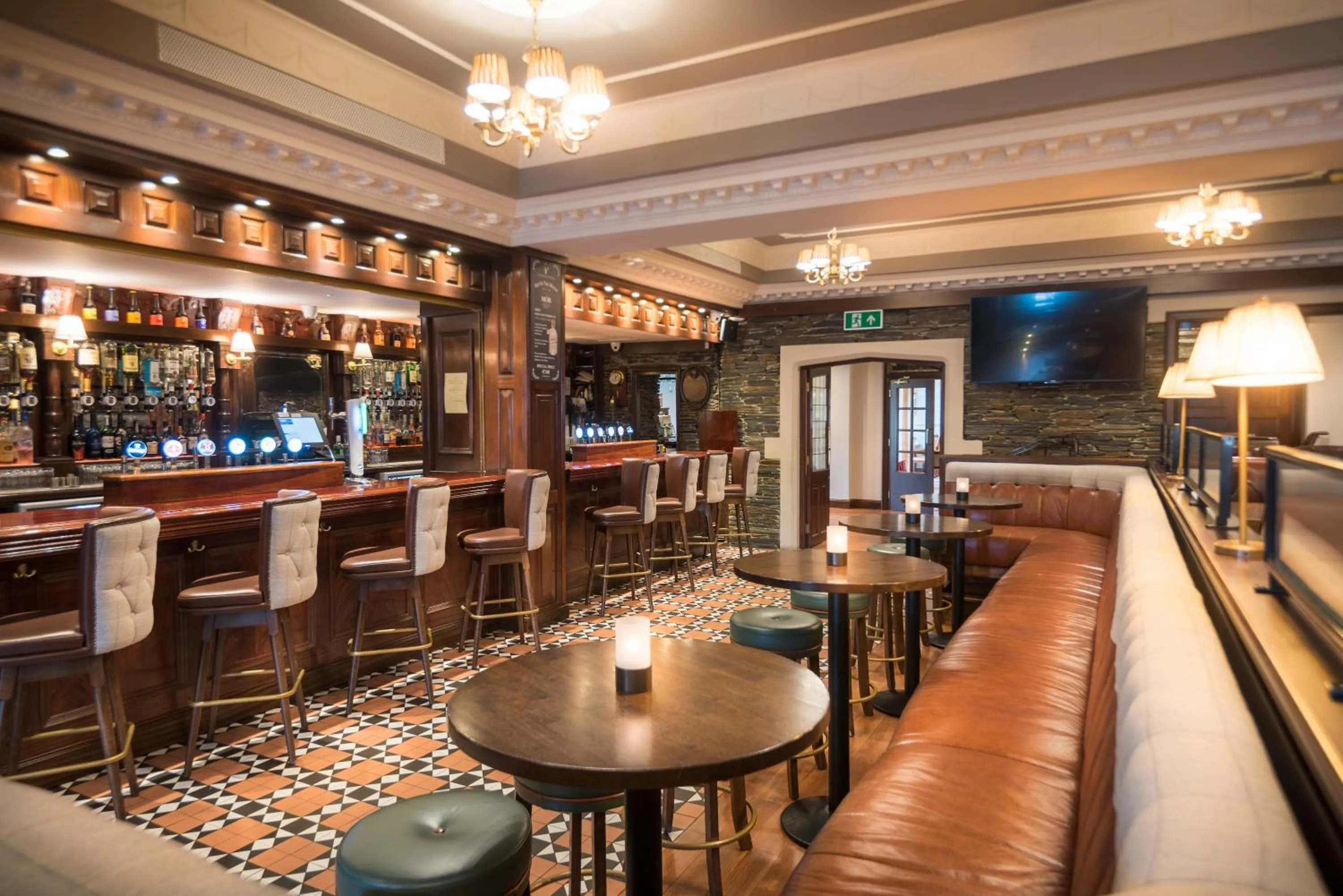 Lounge or bar, Lounge/Bar in Jackson's Hotel & Leisure Centre