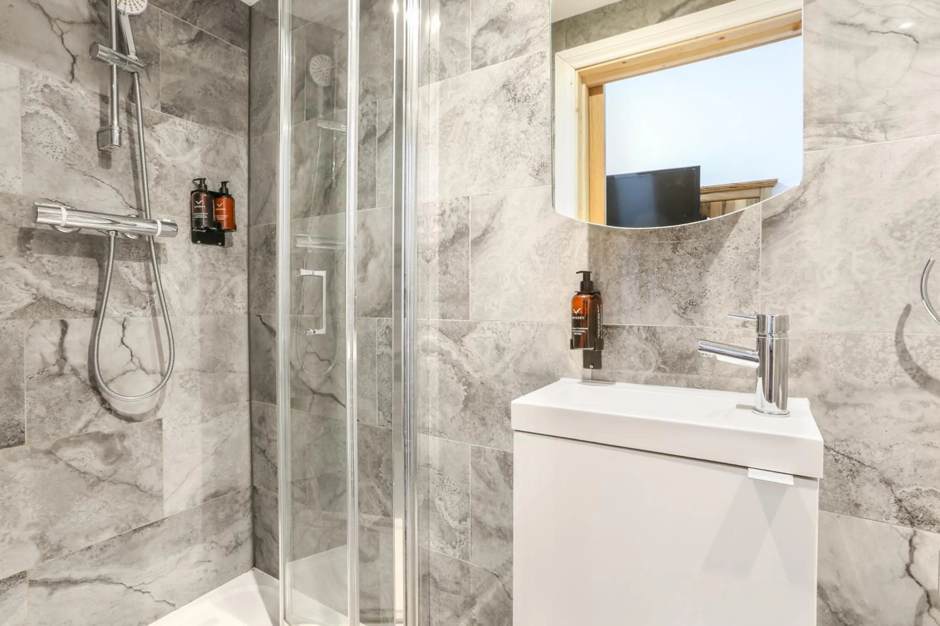 Bathroom in BeiRoom Hyde Park Apartments