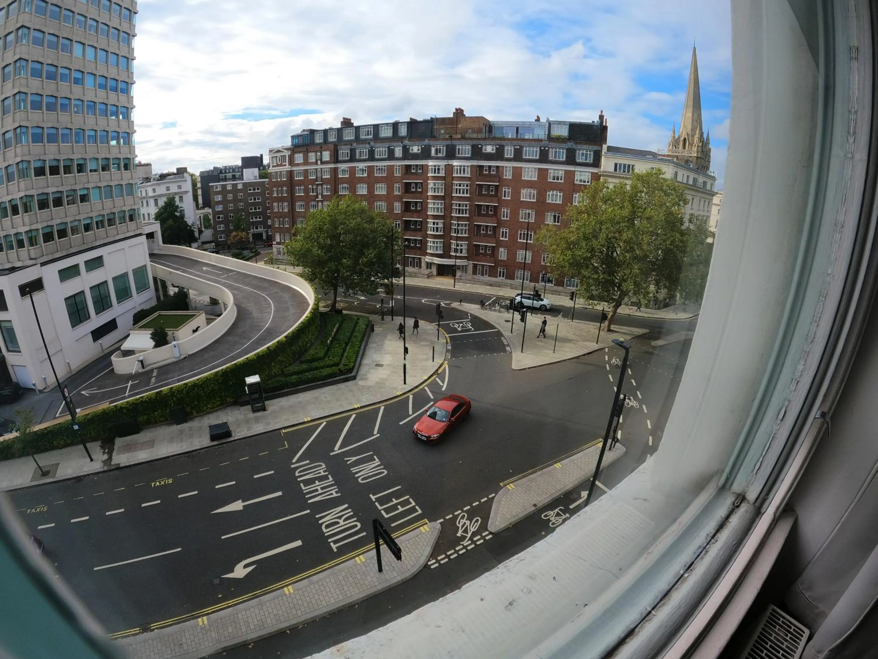 Neighbourhood in BeiRoom Hyde Park Apartments