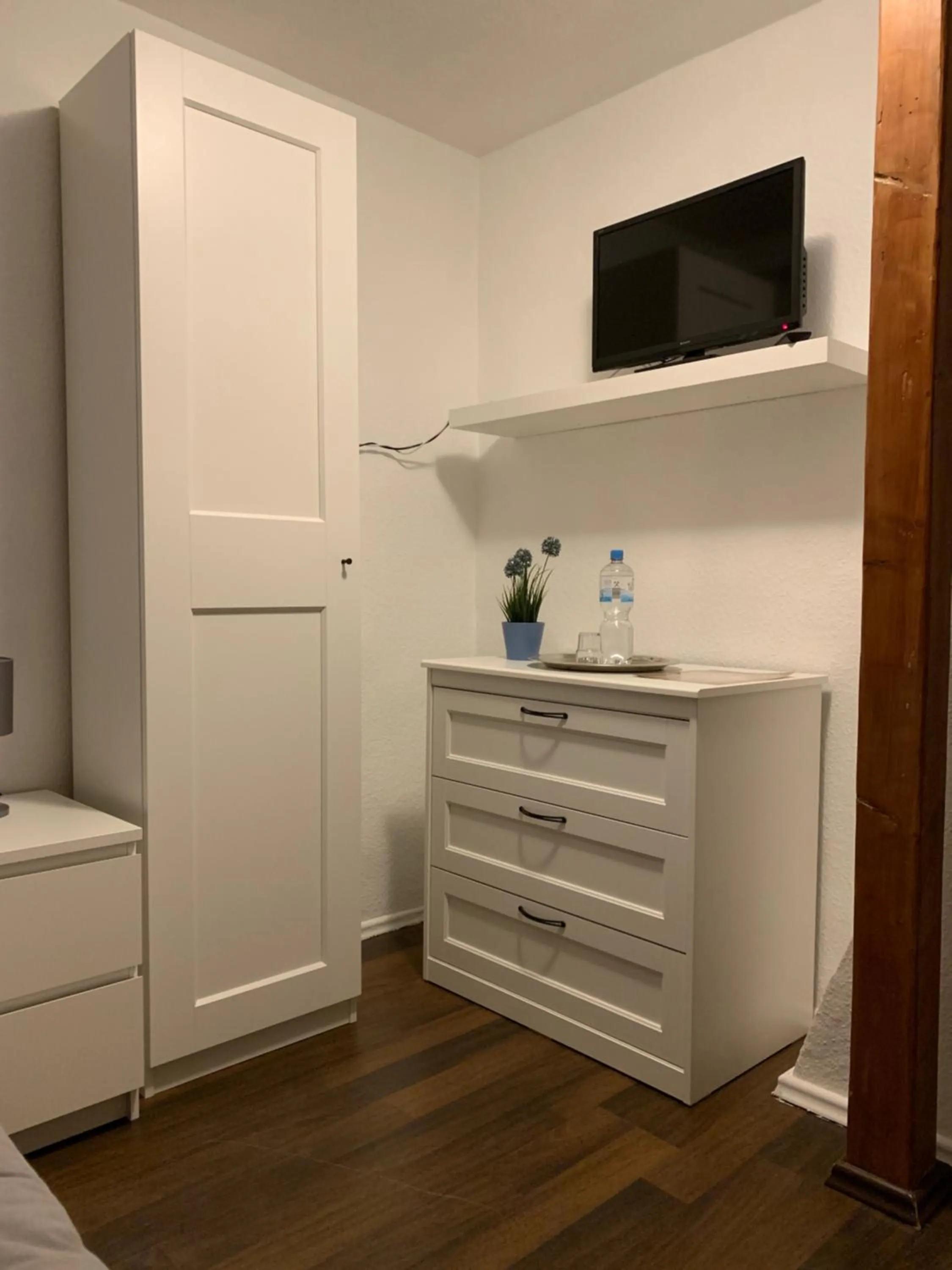 Photo of the whole room in Zum armen Mann