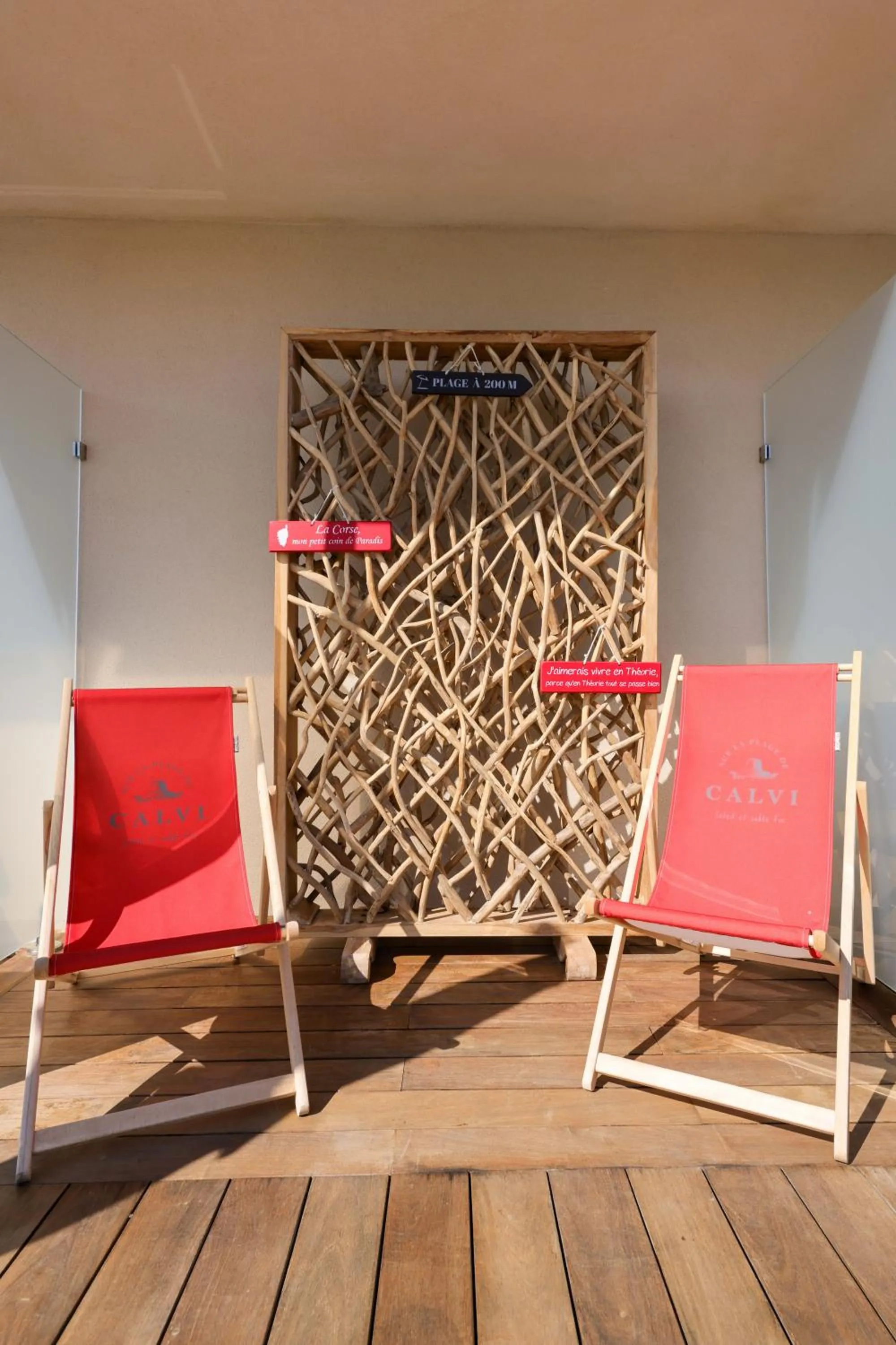 Swimming pool in Hôtel Méditerranée