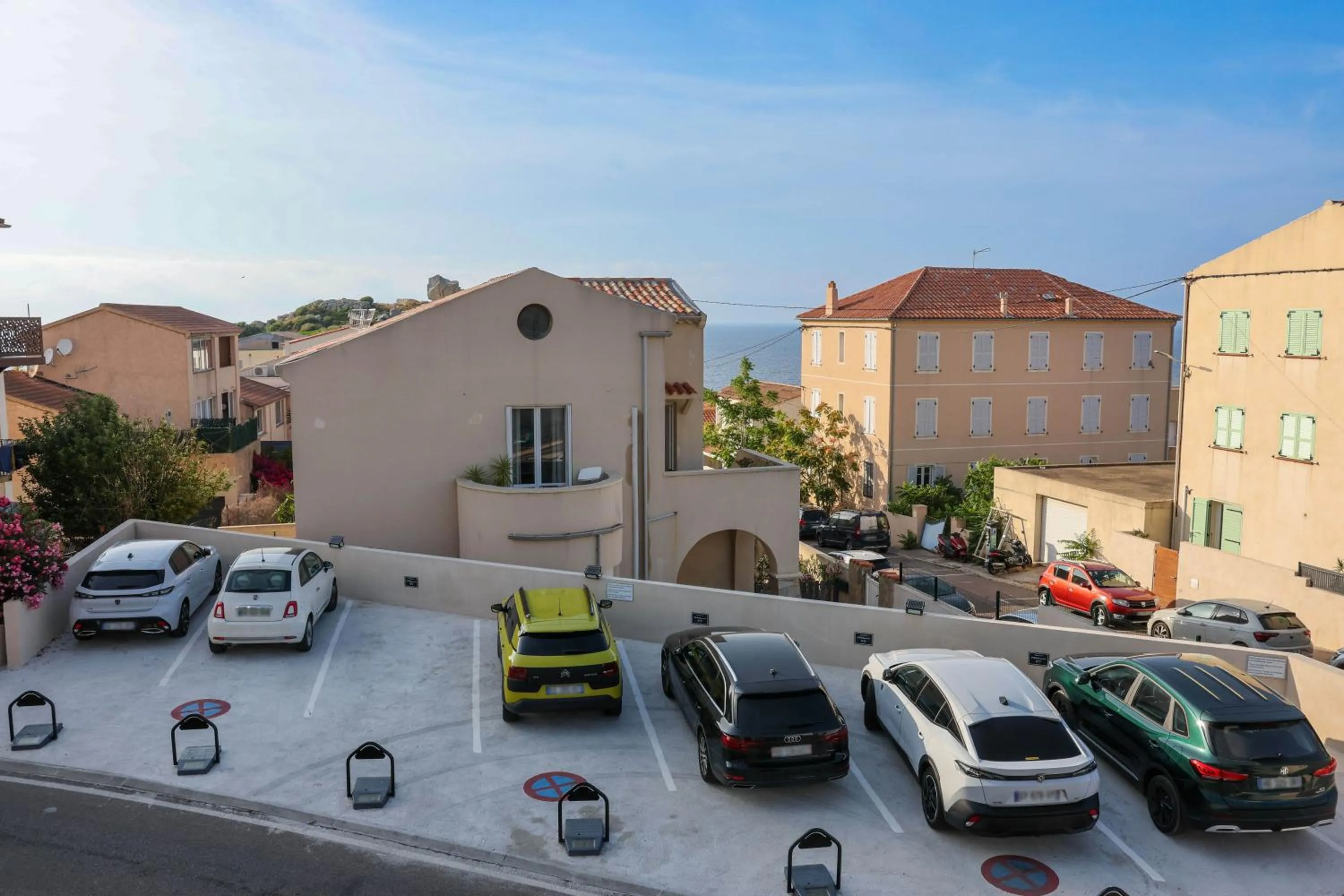 Parking in Hôtel Méditerranée