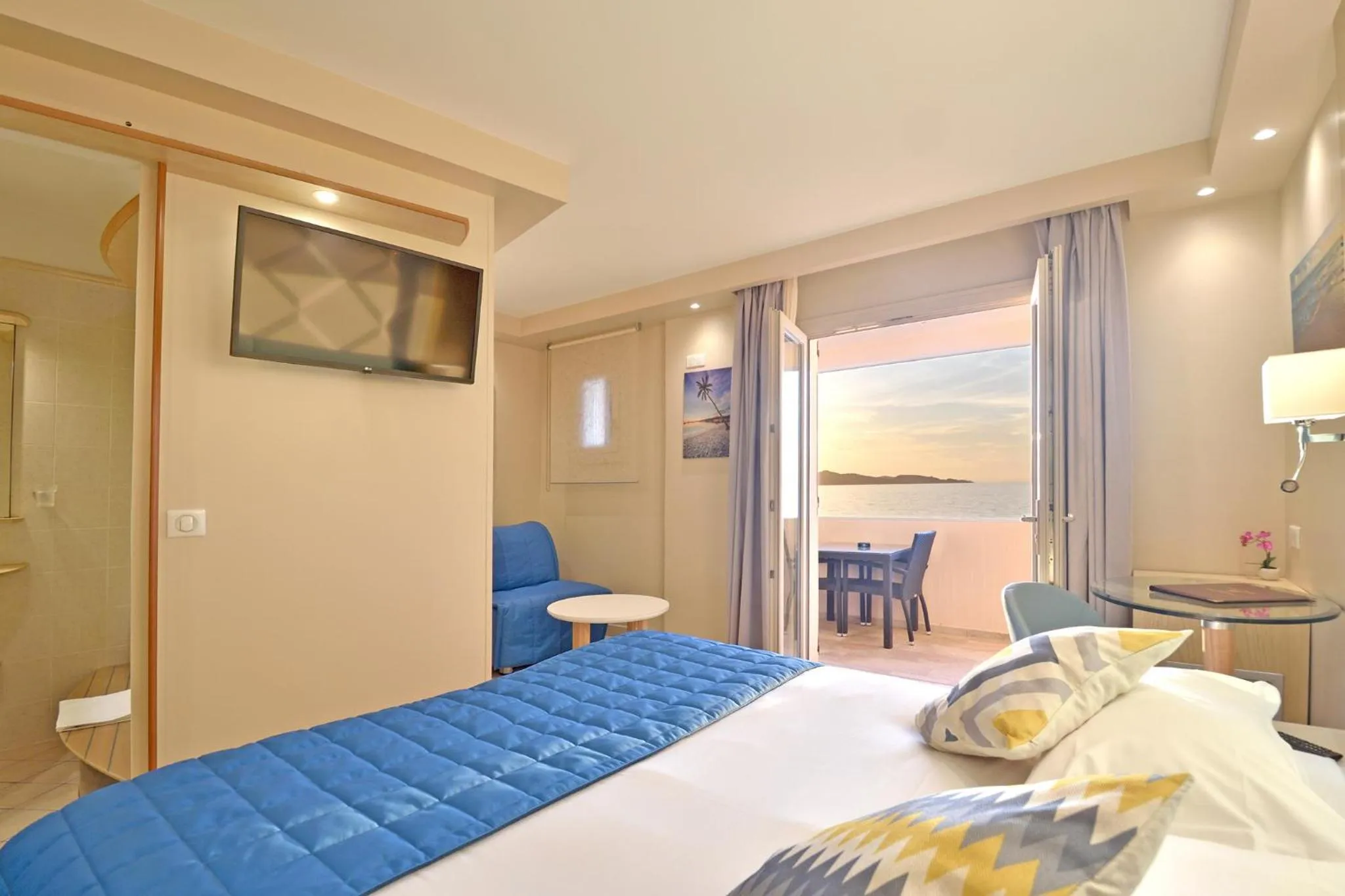 Photo of the whole room, Bed in Hotel Tettola